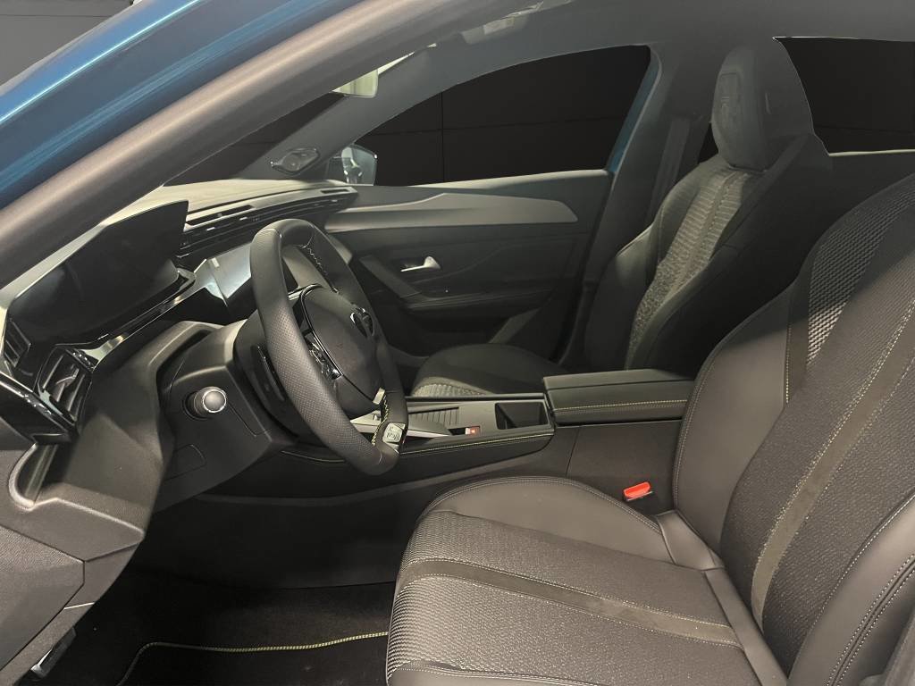PEUGEOT 308 1.6 PHEV 180 GT, Mild-Hybrid Petrol/Electric, Second hand / Used, Automatic - 7