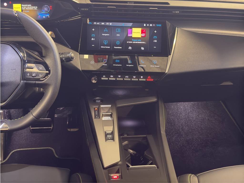 PEUGEOT 308 e GT 54kWh, Électrique, Occasion / Utilisé, Automatique - 7