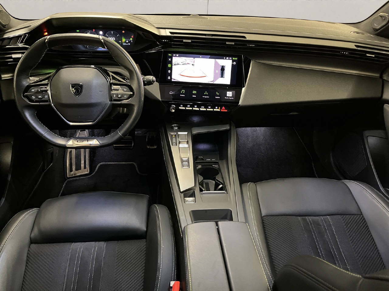 PEUGEOT 308 1.2 PureTech GT Pack, Essence, Occasion / Utilisé, Automatique - 6