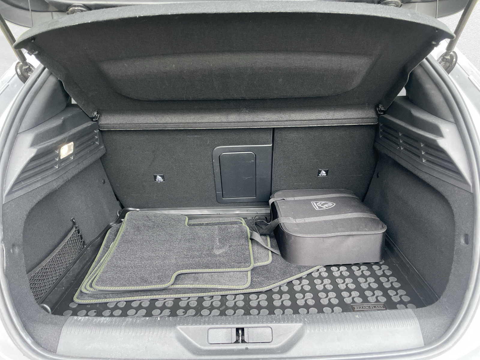 PEUGEOT 308 1.6 PHEV 180 GT Pack, Plug-in-Hybrid Benzina/Elettrica, Occasioni / Usate, Automatico - 6