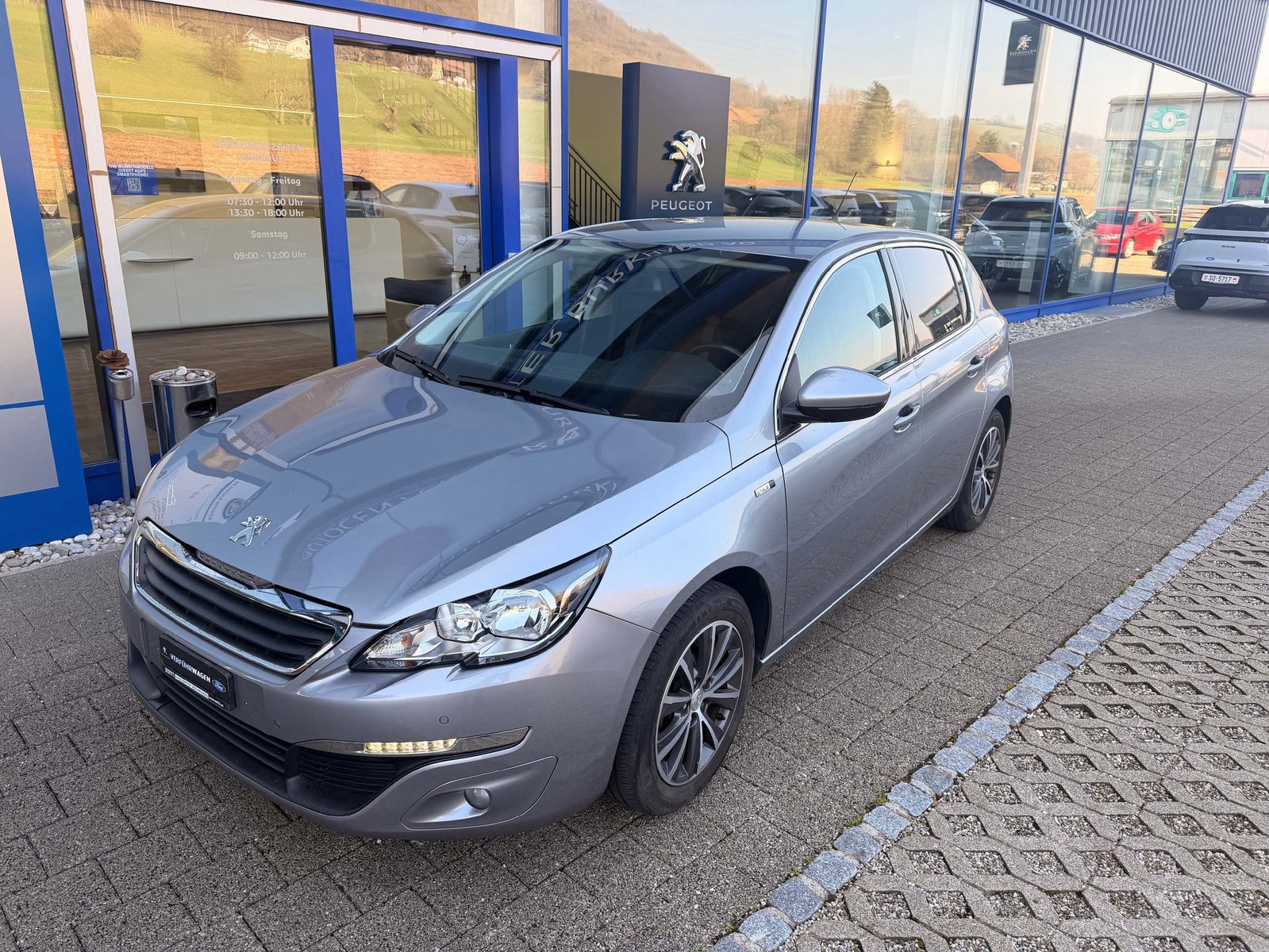 PEUGEOT 308 1.6 BlueHDi Style, DPF, Zahnriemen neu, Diesel, Occasioni / Usate, Manuale - 2