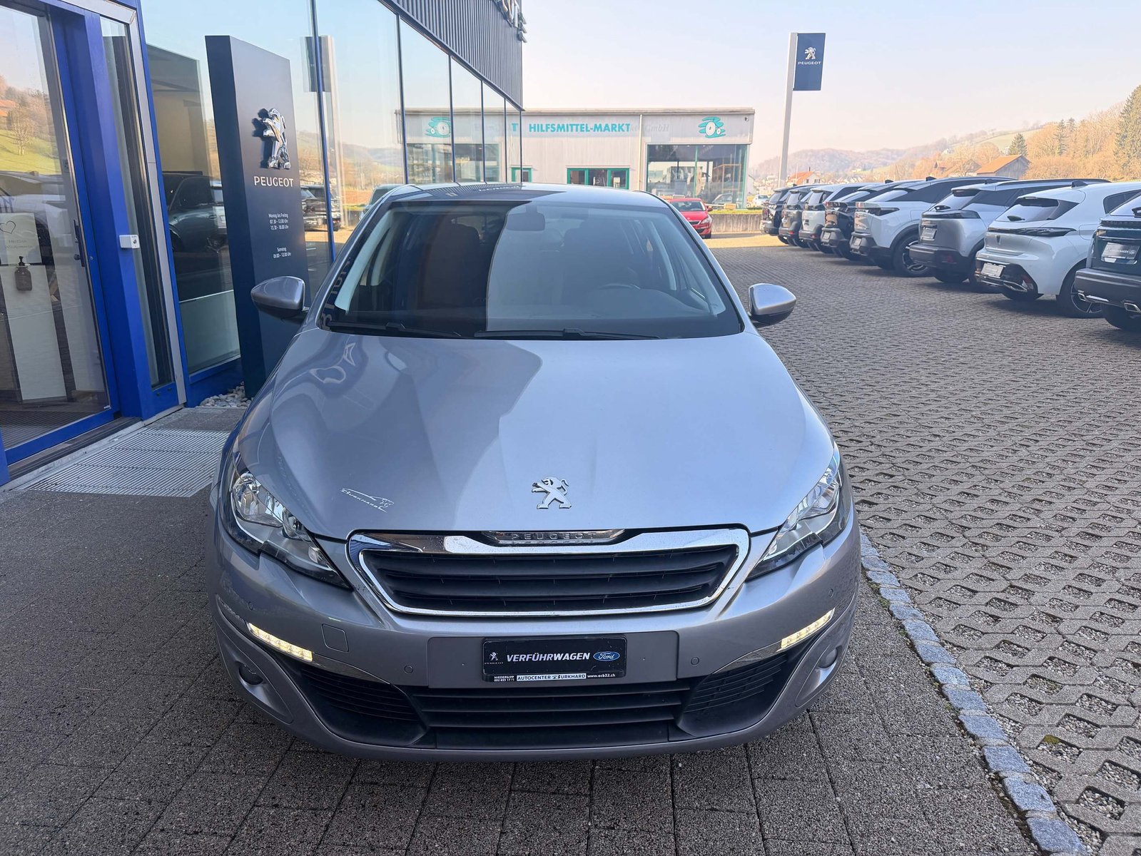 PEUGEOT 308 1.6 BlueHDi Style, DPF, Zahnriemen neu, Diesel, Occasioni / Usate, Manuale - 3