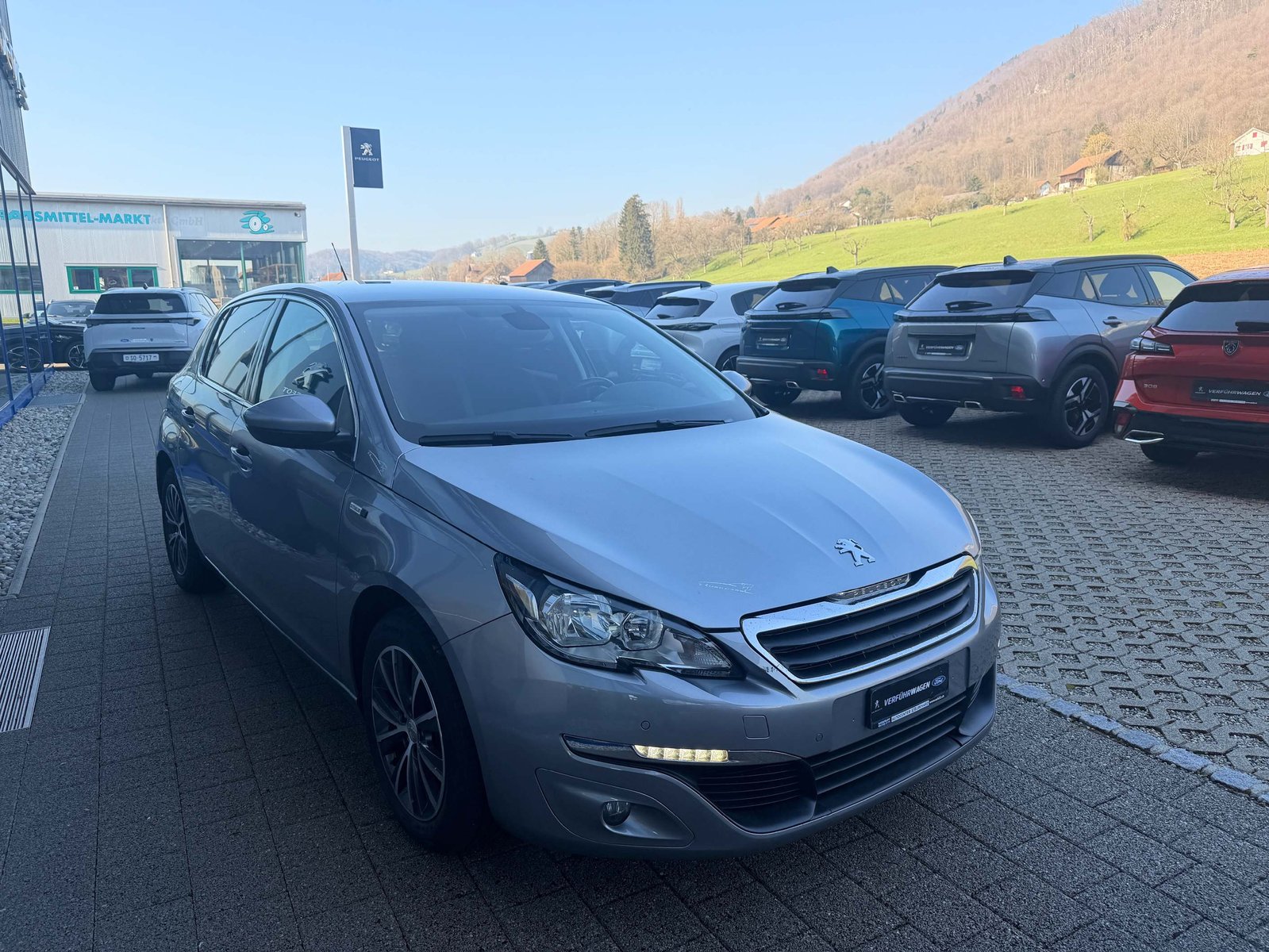 PEUGEOT 308 1.6 BlueHDi Style, DPF, Zahnriemen neu, Diesel, Occasioni / Usate, Manuale - 4