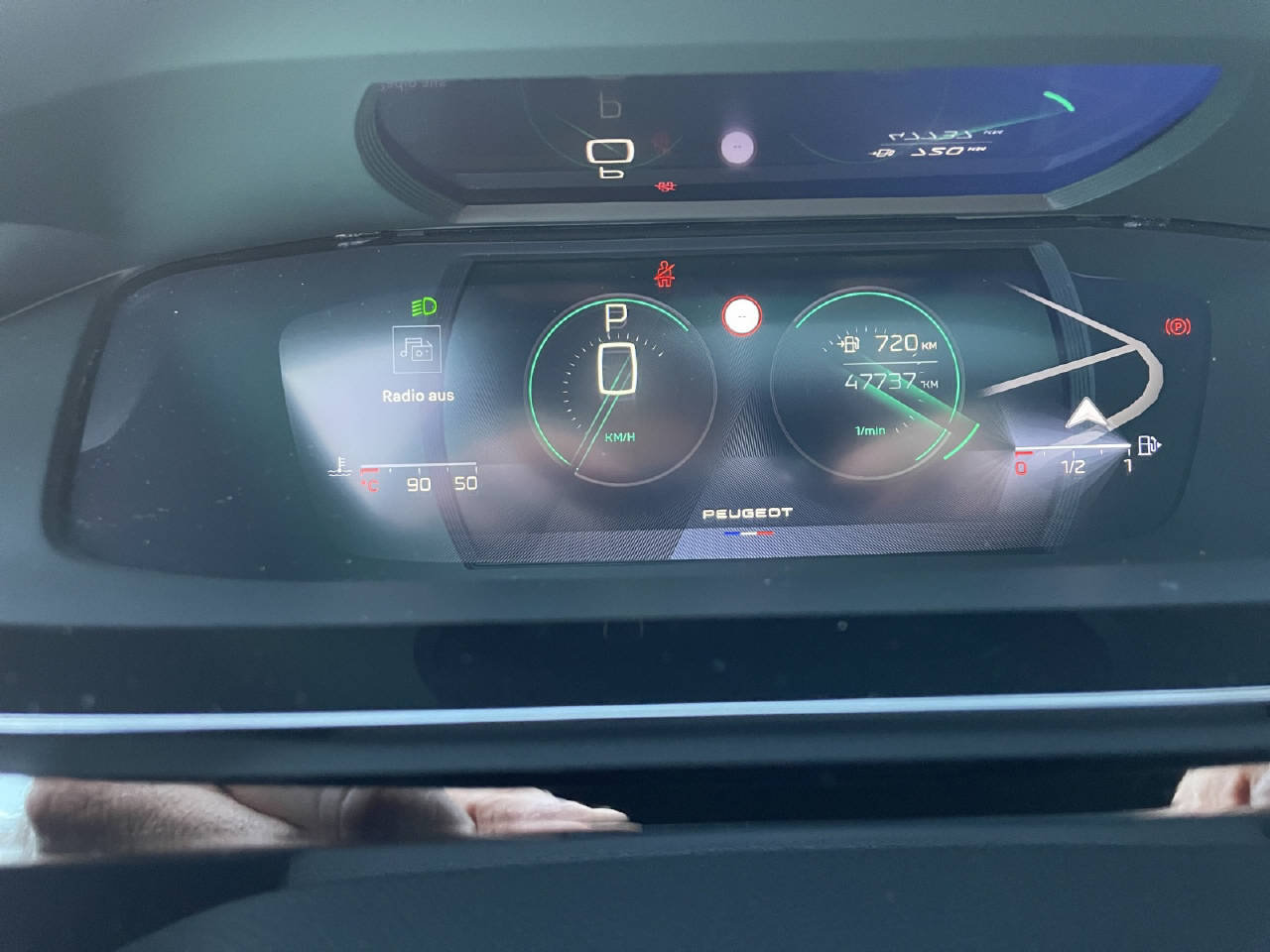 PEUGEOT 308 1.2 PureTech GT Pack, Benzin, Occasion / Gebraucht, Automatik - 6
