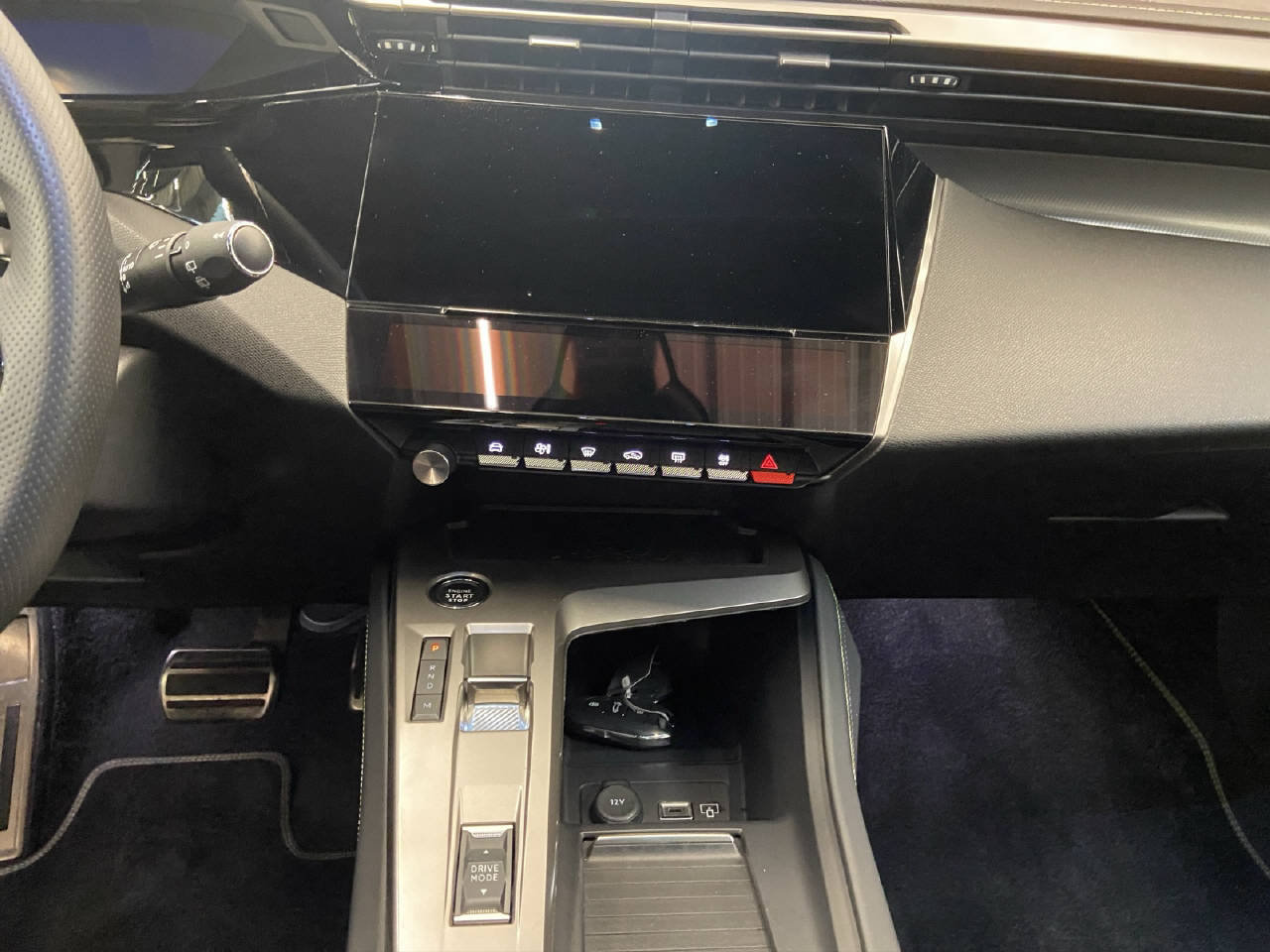 PEUGEOT 308 1.2 Hybrid GT 145, Voll-Hybrid Benzin/Elektro, Occasion / Gebraucht, Automatik - 7