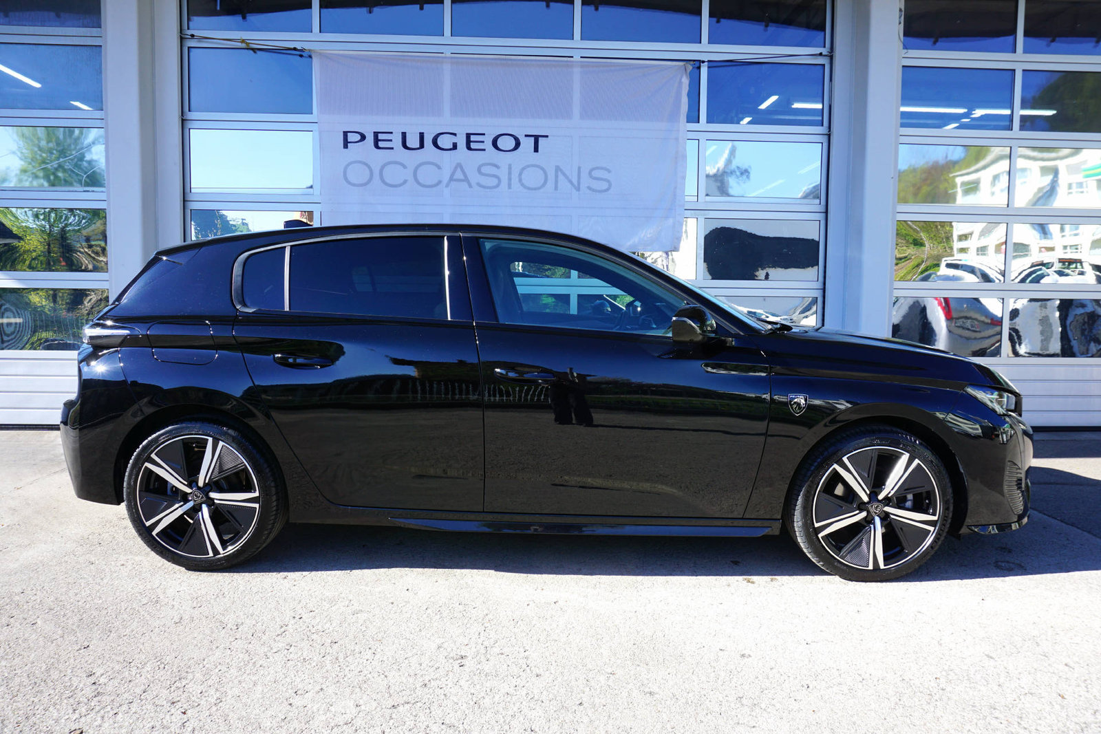 PEUGEOT 308 1.2 Hybrid GT, Hybride Léger Essence/Électricité, Occasion / Utilisé, Automatique - 2