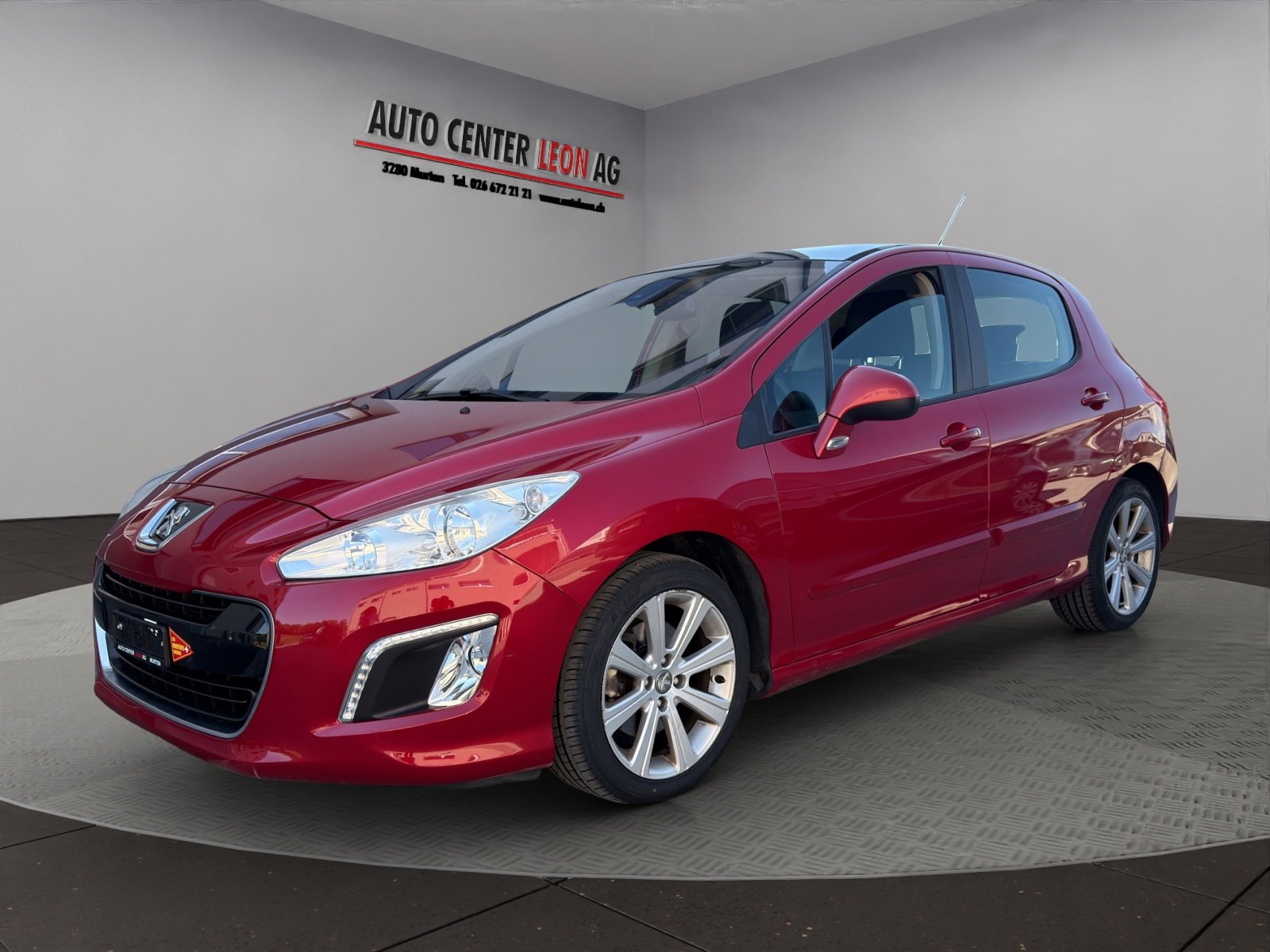 PEUGEOT 308 1.6 16V Turbo Allure, Essence, Occasion / Utilisé, Manuelle - 2