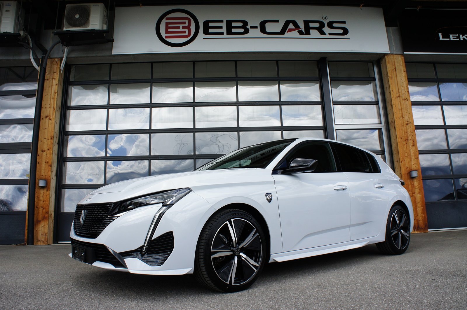 PEUGEOT 308 1.2 HEV 145 GT