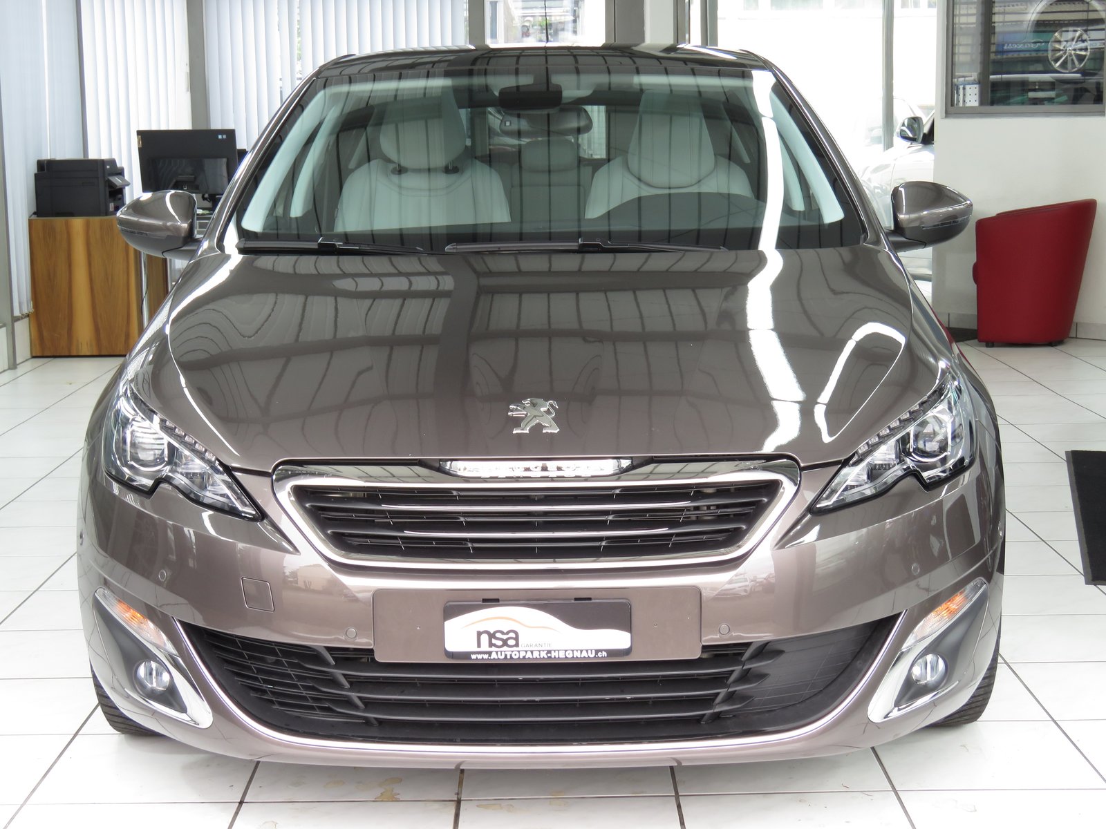 PEUGEOT 308 2.0 BlueHDI Féline Automatic, Diesel, Occasion / Gebraucht, Automatik - 2