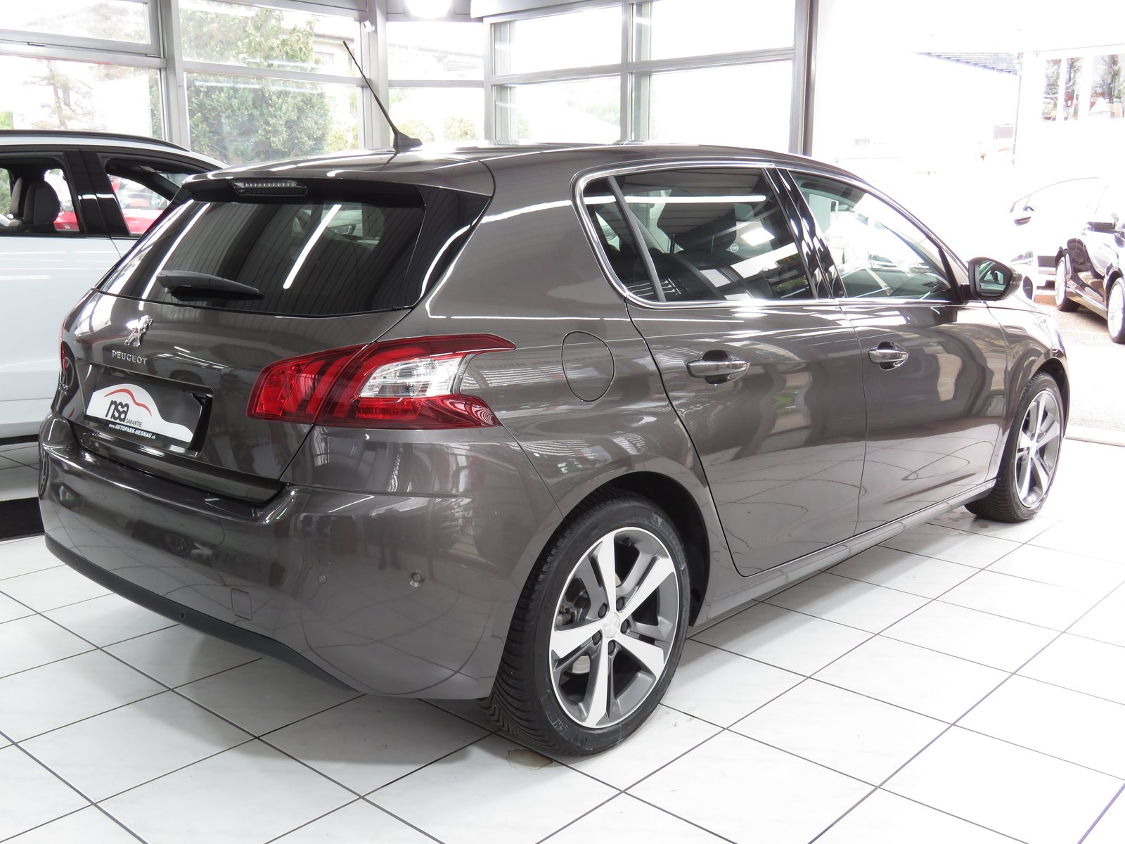 PEUGEOT 308 2.0 BlueHDI Féline Automatic, Diesel, Occasion / Gebraucht, Automatik - 4