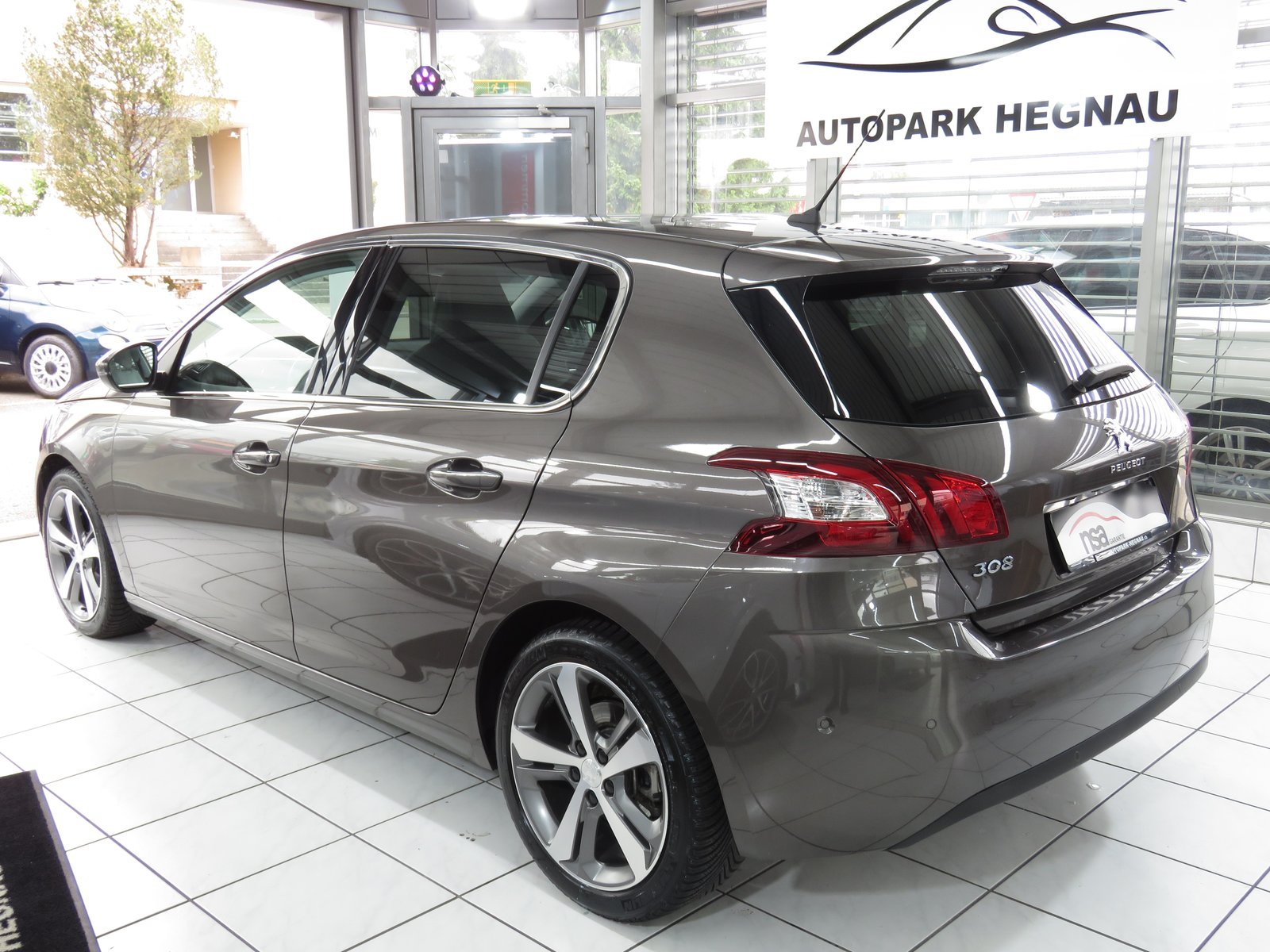 PEUGEOT 308 2.0 BlueHDI Féline Automatic, Diesel, Occasion / Gebraucht, Automatik - 6