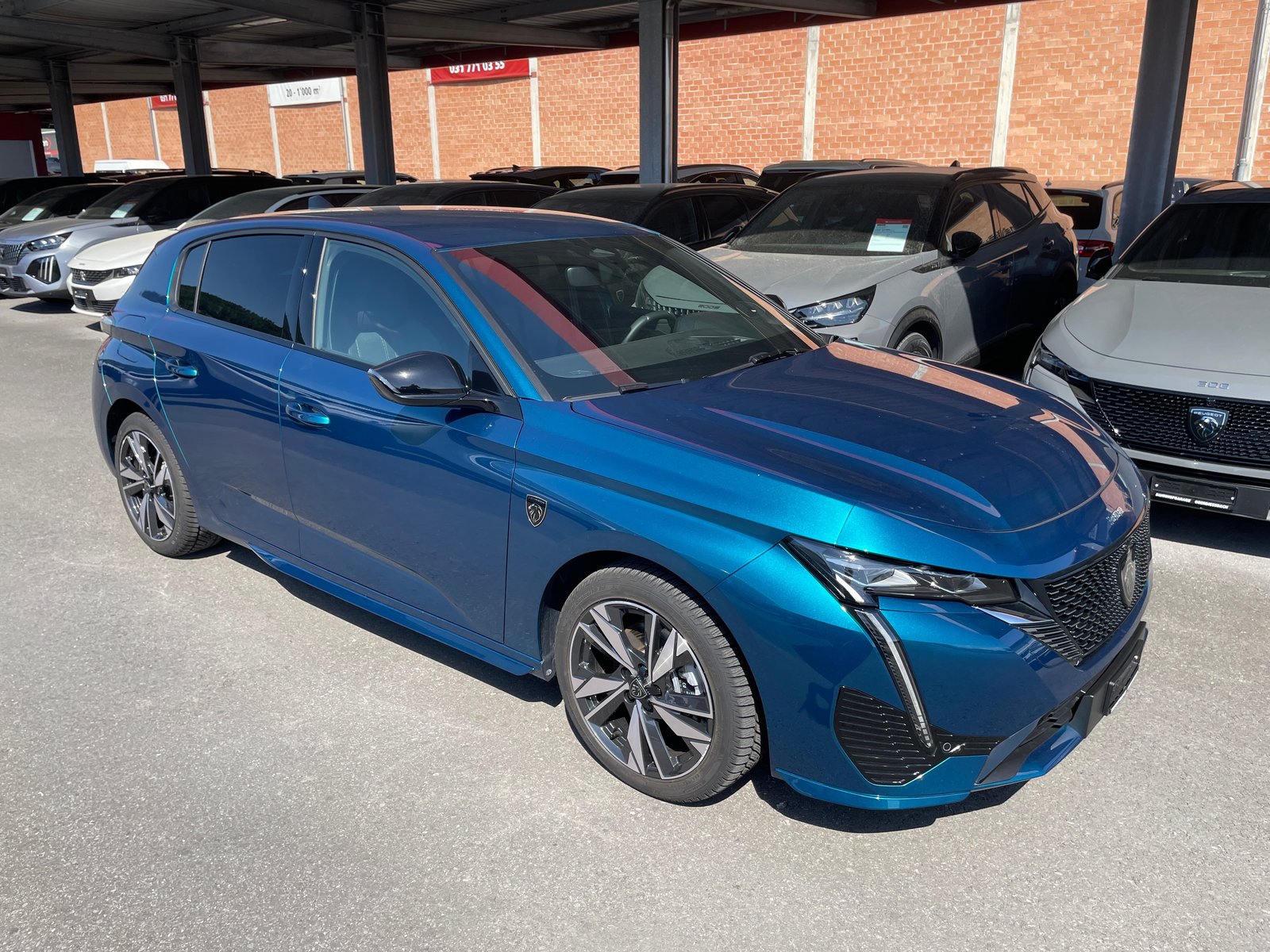 PEUGEOT 308 1.2 HEV 136 GT