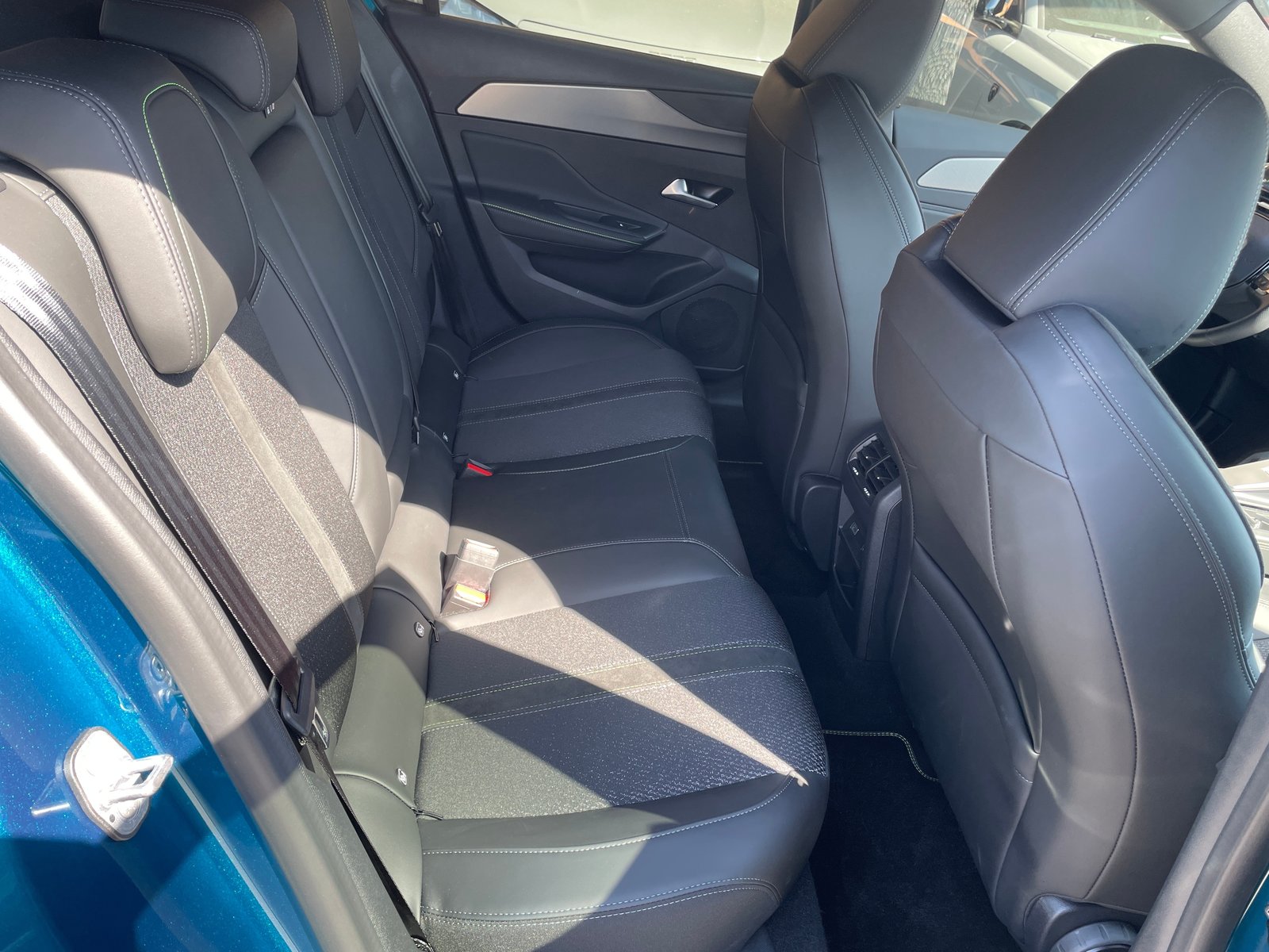 PEUGEOT 308 1.2 HEV 136 GT, Hybride Leggero Benzina/Elettrica, Occasioni / Usate, Automatico - 7