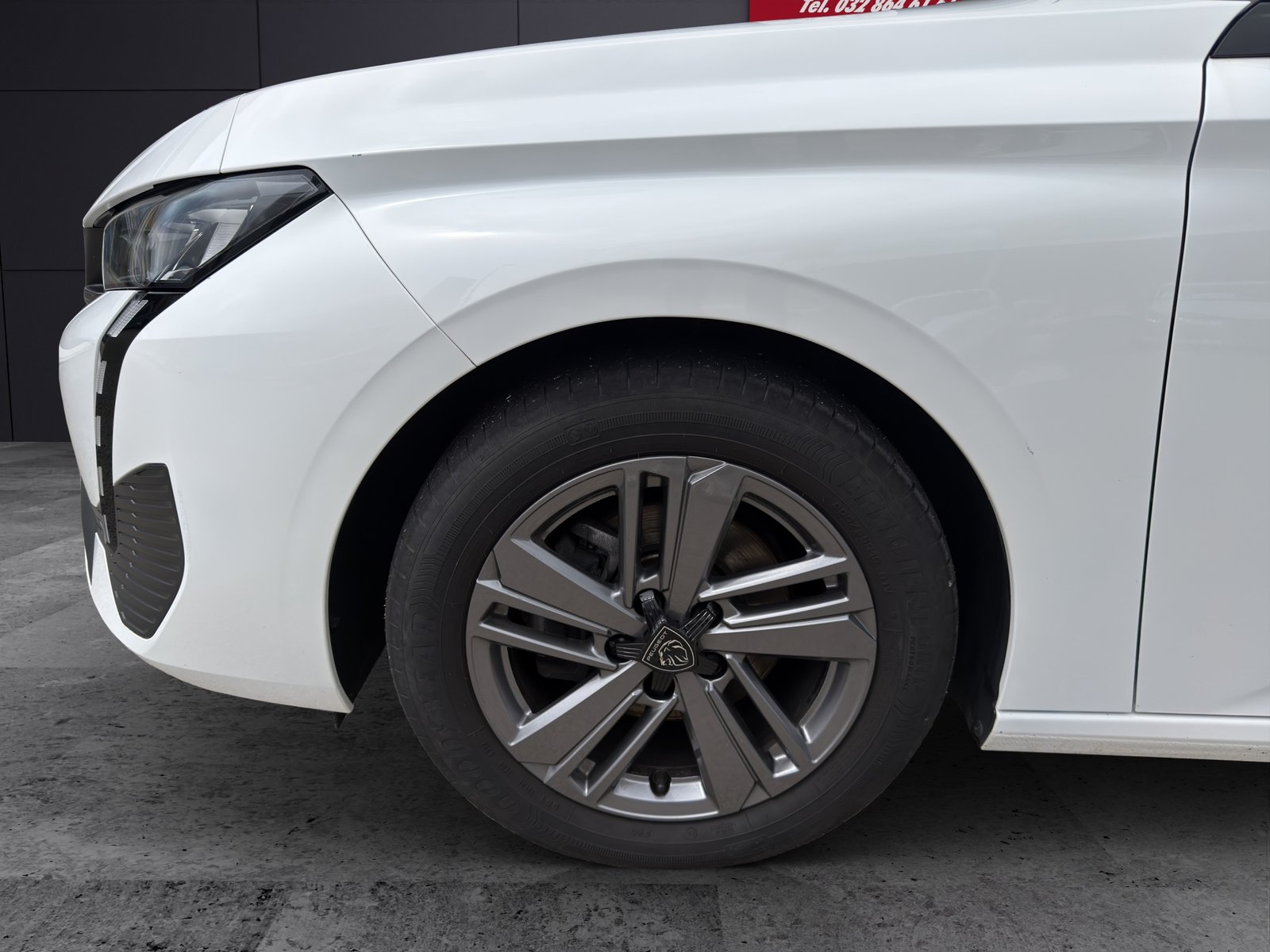 PEUGEOT 308 1.2 Active Pack, Benzin, Occasion / Gebraucht, Handschaltung - 5