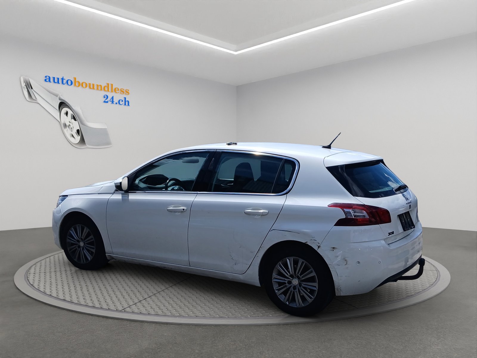 PEUGEOT 308 1.2 Pure Tech Style, Petrol, Second hand / Used, Manual - 5