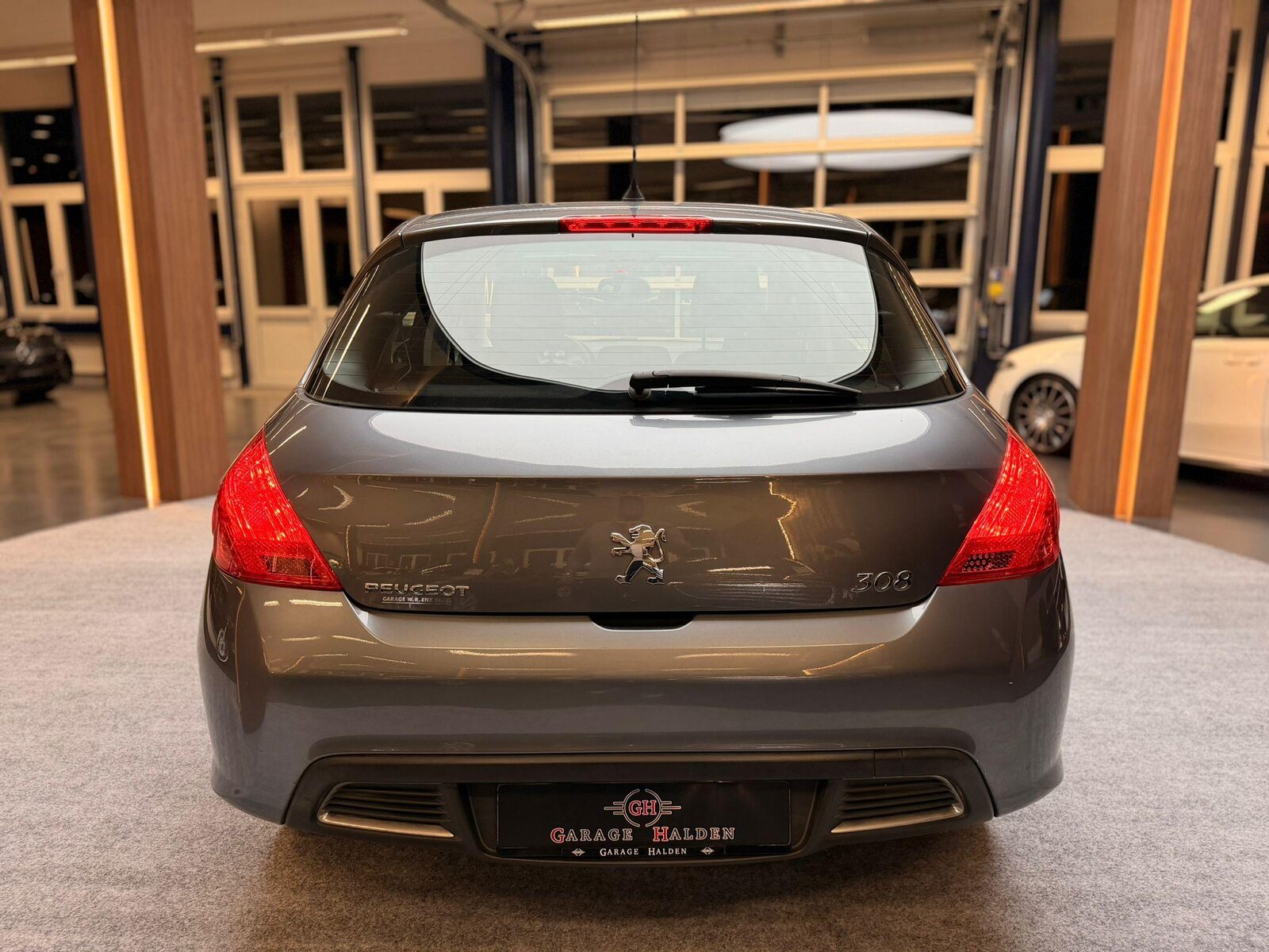 PEUGEOT 308 2.0 HDI SportPack, Diesel, Second hand / Used, Manual - 6