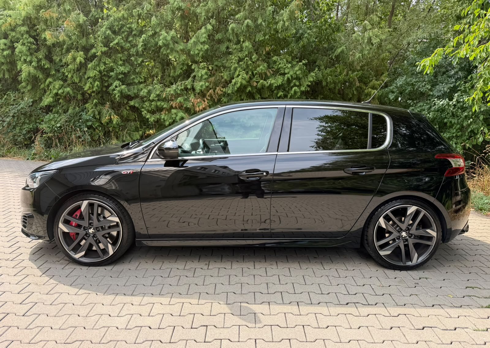PEUGEOT 308 1.6 GTi, Benzin, Occasion / Gebraucht, Handschaltung - 2