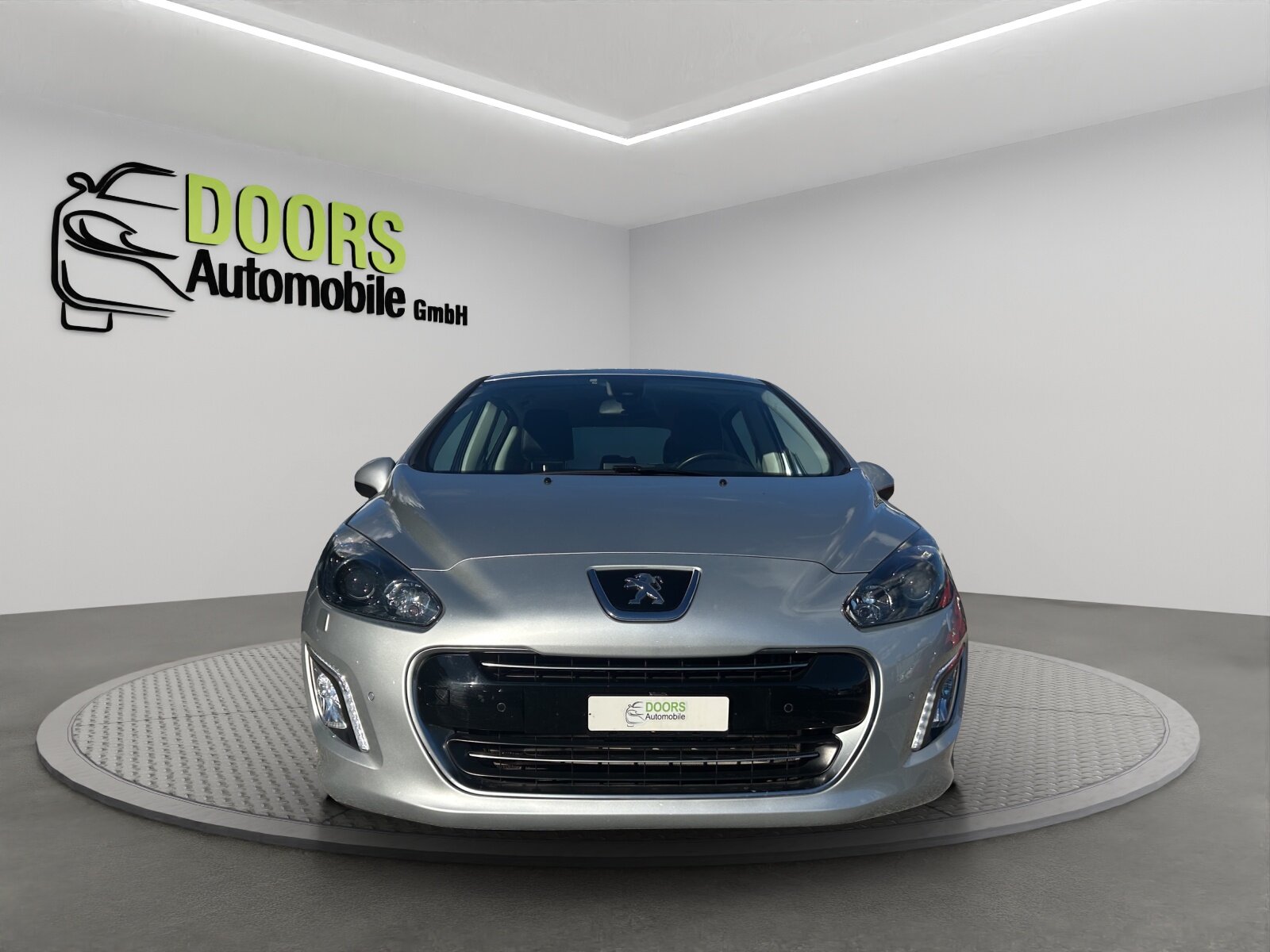 PEUGEOT 308 1.6 16V T GTi, Benzin, Occasion / Gebraucht, Handschaltung - 2