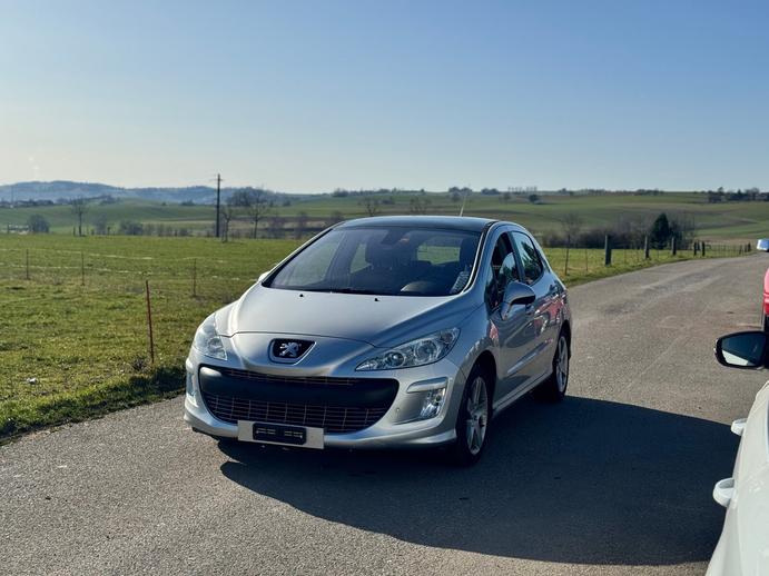 PEUGEOT 308 1.6 16V T Millesim 200 Automatic, Essence, Occasion / Utilisé, Automatique