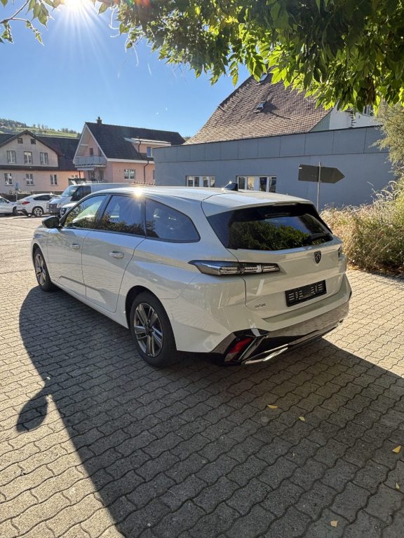 PEUGEOT 308 1.2 PureTech Allure Pack, Benzin, Occasion / Gebraucht, Automatik - 5