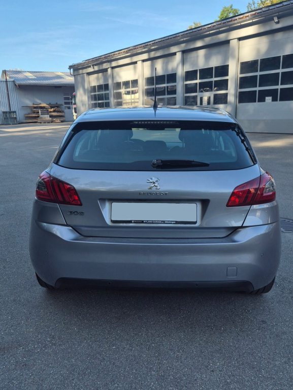 PEUGEOT 308 1.2 PureTech 130 Allure S/S, Benzin, Occasion / Gebraucht, Automatik - 7