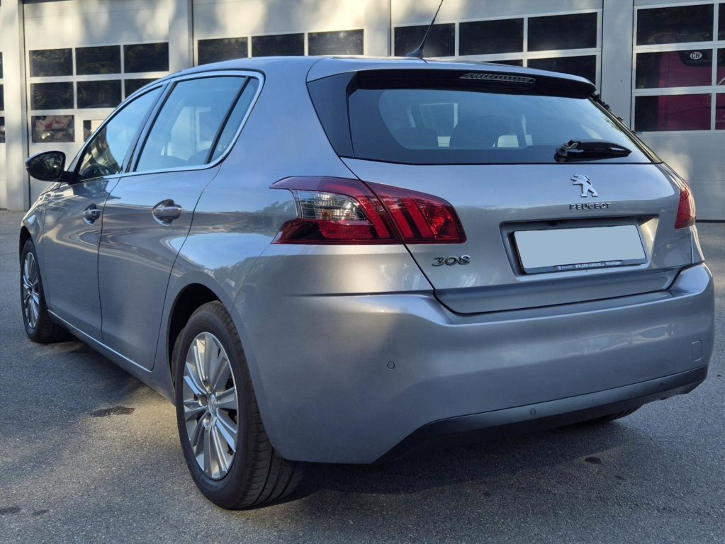PEUGEOT 308 1.2 PureTech 130 Allure S/S, Benzin, Occasion / Gebraucht, Automatik - 6