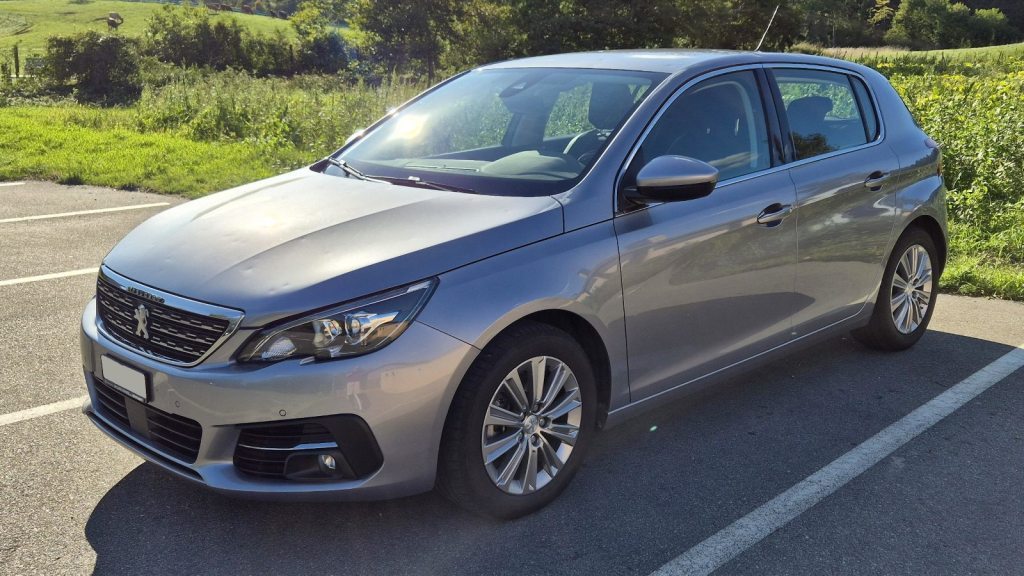 PEUGEOT 308 1.2 PureTech 130 Allure S/S, Benzin, Occasion / Gebraucht, Automatik - 2