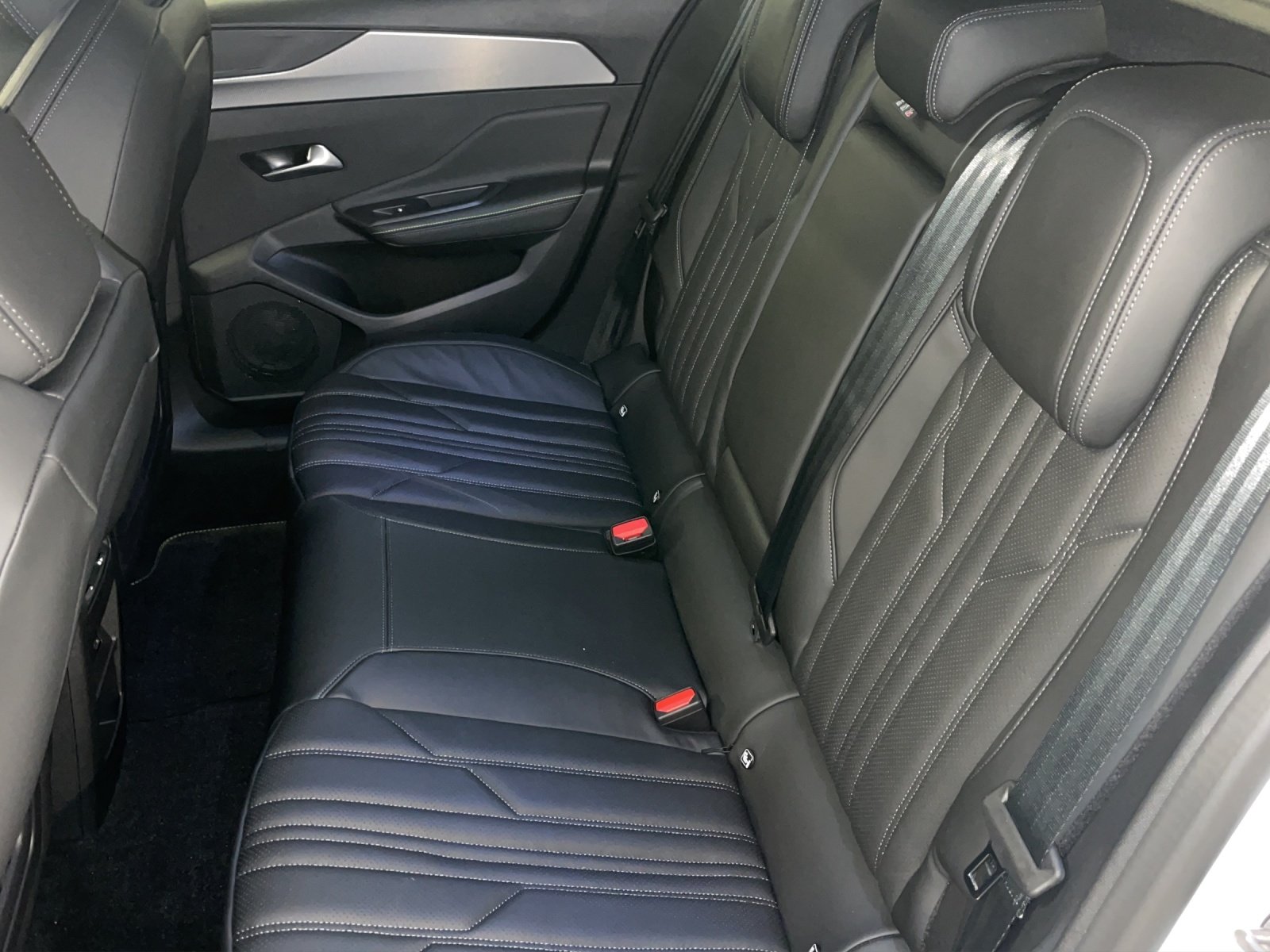PEUGEOT 308 e-GT, Elektro, Vorführwagen, Automatik - 5