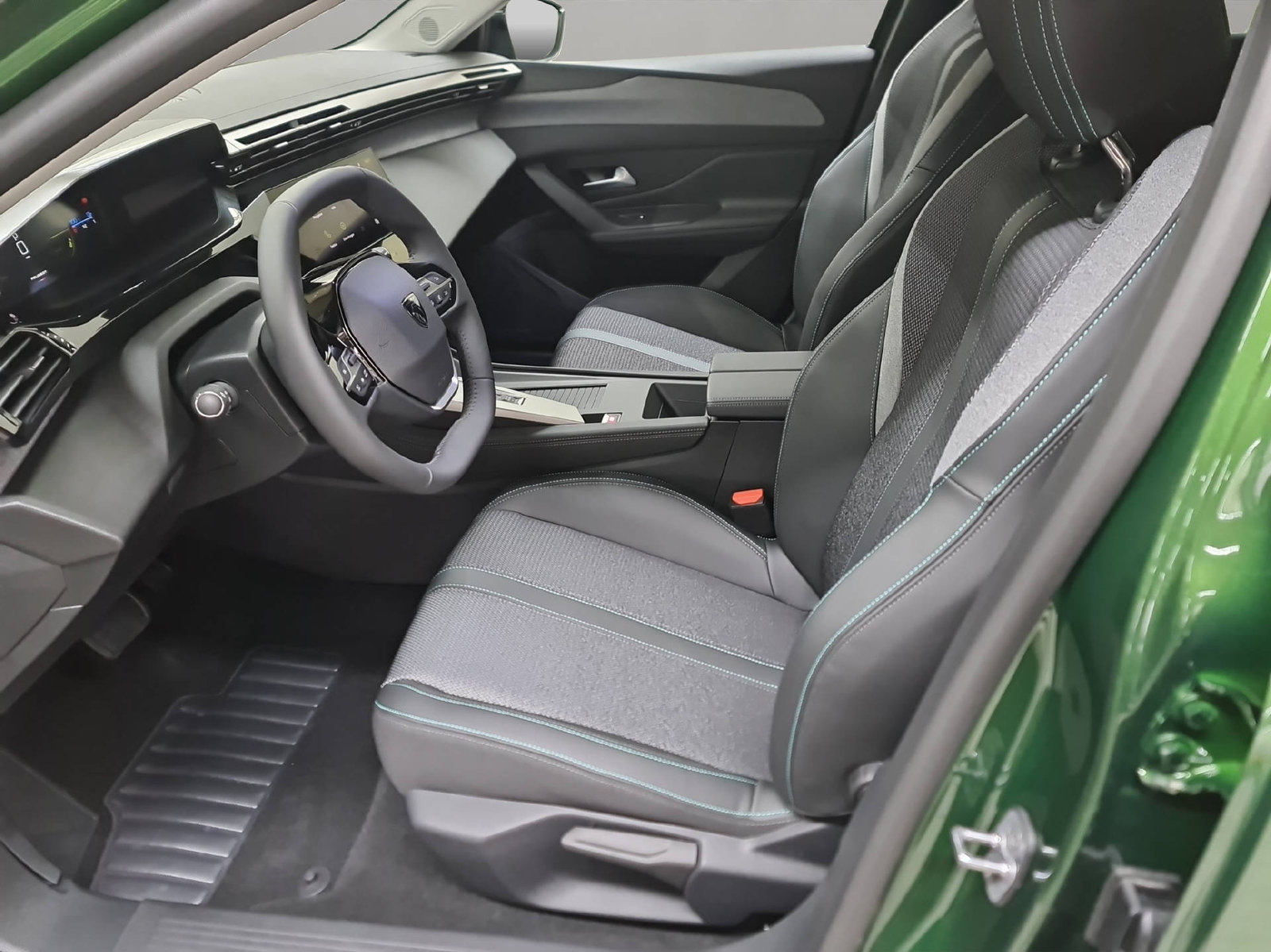 PEUGEOT E-308 Allure, Electric, Ex-demonstrator, Automatic - 6