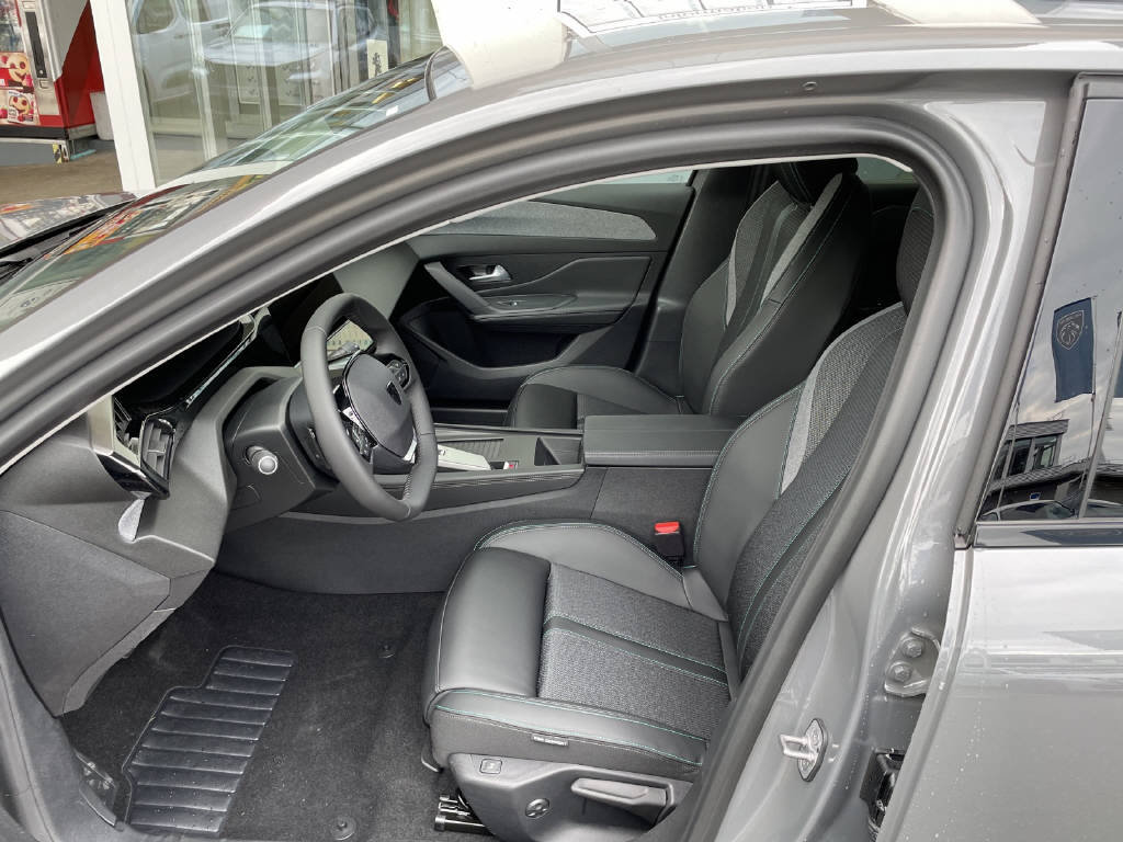 PEUGEOT 308 1.2 Hybrid Allure, Hybride Léger Essence/Électricité, Voiture de démonstration, Automatique - 5