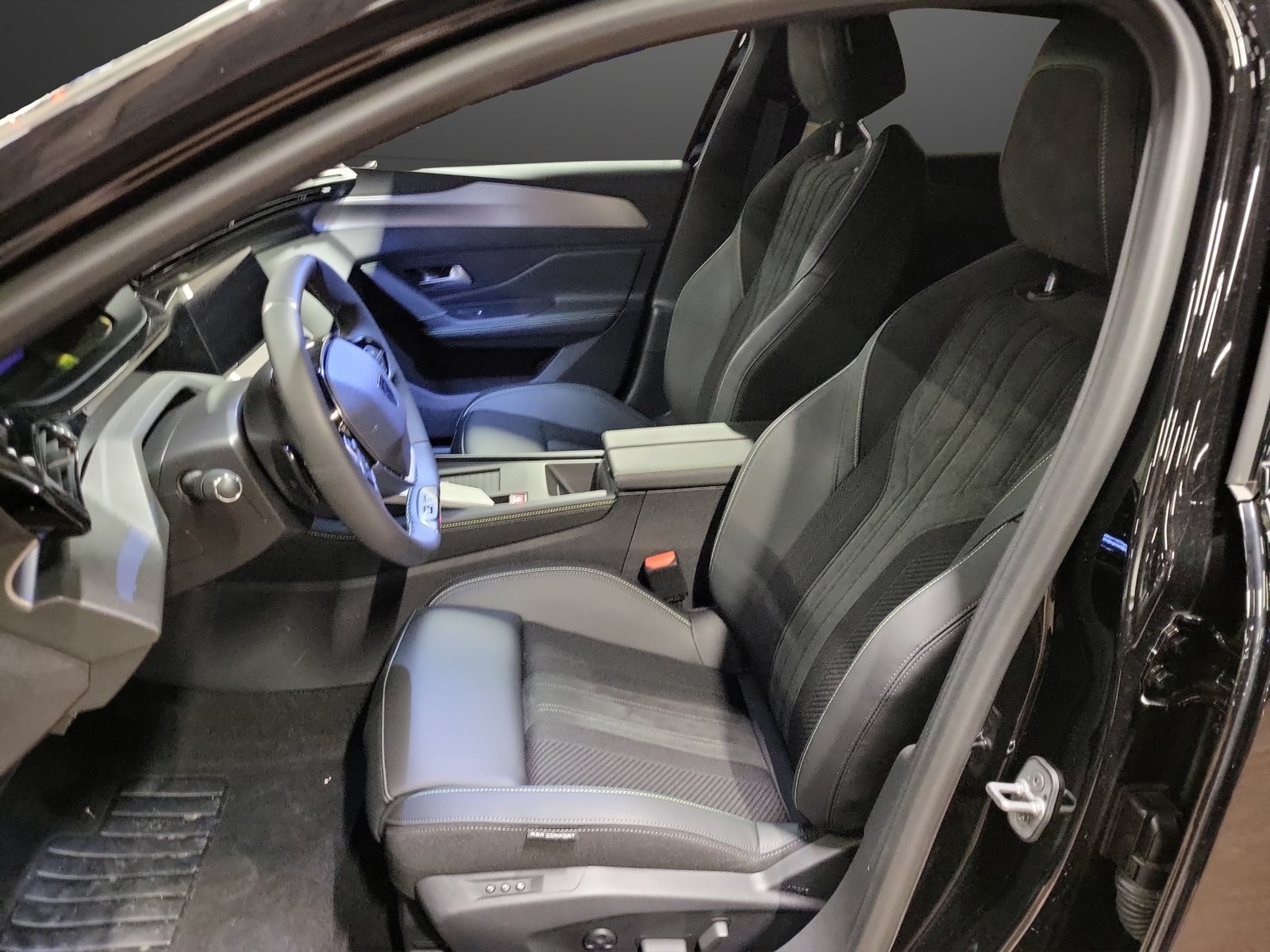 PEUGEOT 308 1.6 PHEV GT, Plug-in-Hybrid Benzin/Elektro, Vorführwagen, Automatik - 5