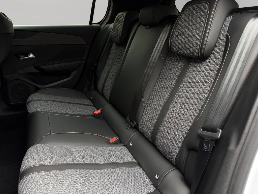 PEUGEOT 308 1.2 Hybrid Allure, Hybride Léger Essence/Électricité, Voiture de démonstration, Automatique - 7