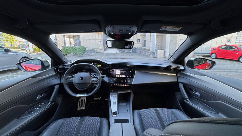 PEUGEOT 308 1.2 Hybrid GT, Hybride Léger Essence/Électricité, Voiture de démonstration, Automatique - 5