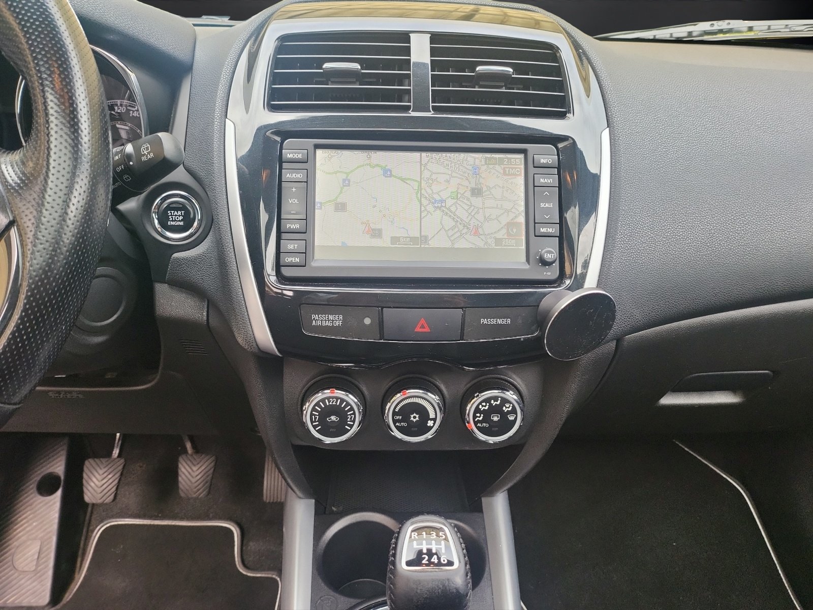 PEUGEOT 4008 1.8 HDi Allure 4WD, Occasion / Utilisé, Manuelle - 7