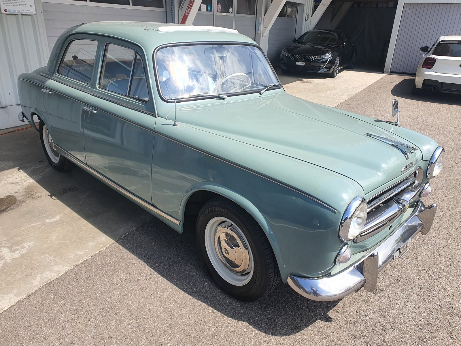 PEUGEOT 403, Petrol, Second hand / Used, Manual - 3