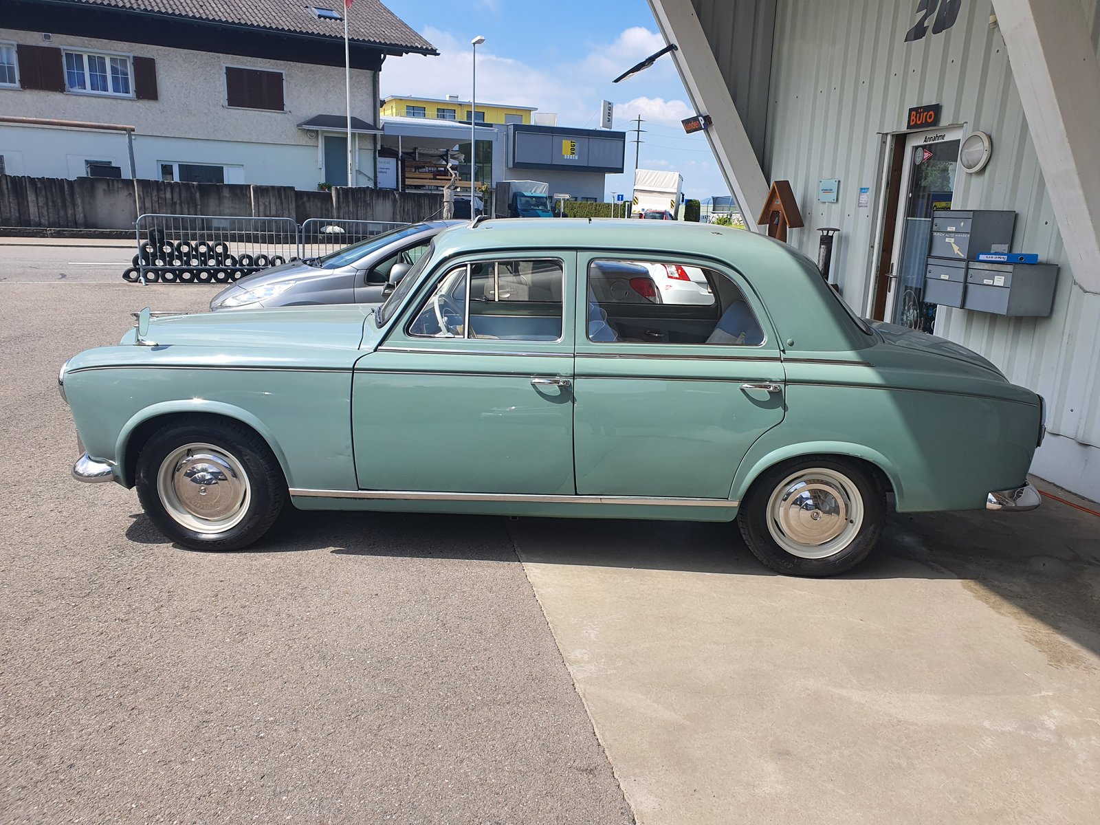PEUGEOT 403, Petrol, Second hand / Used, Manual - 5