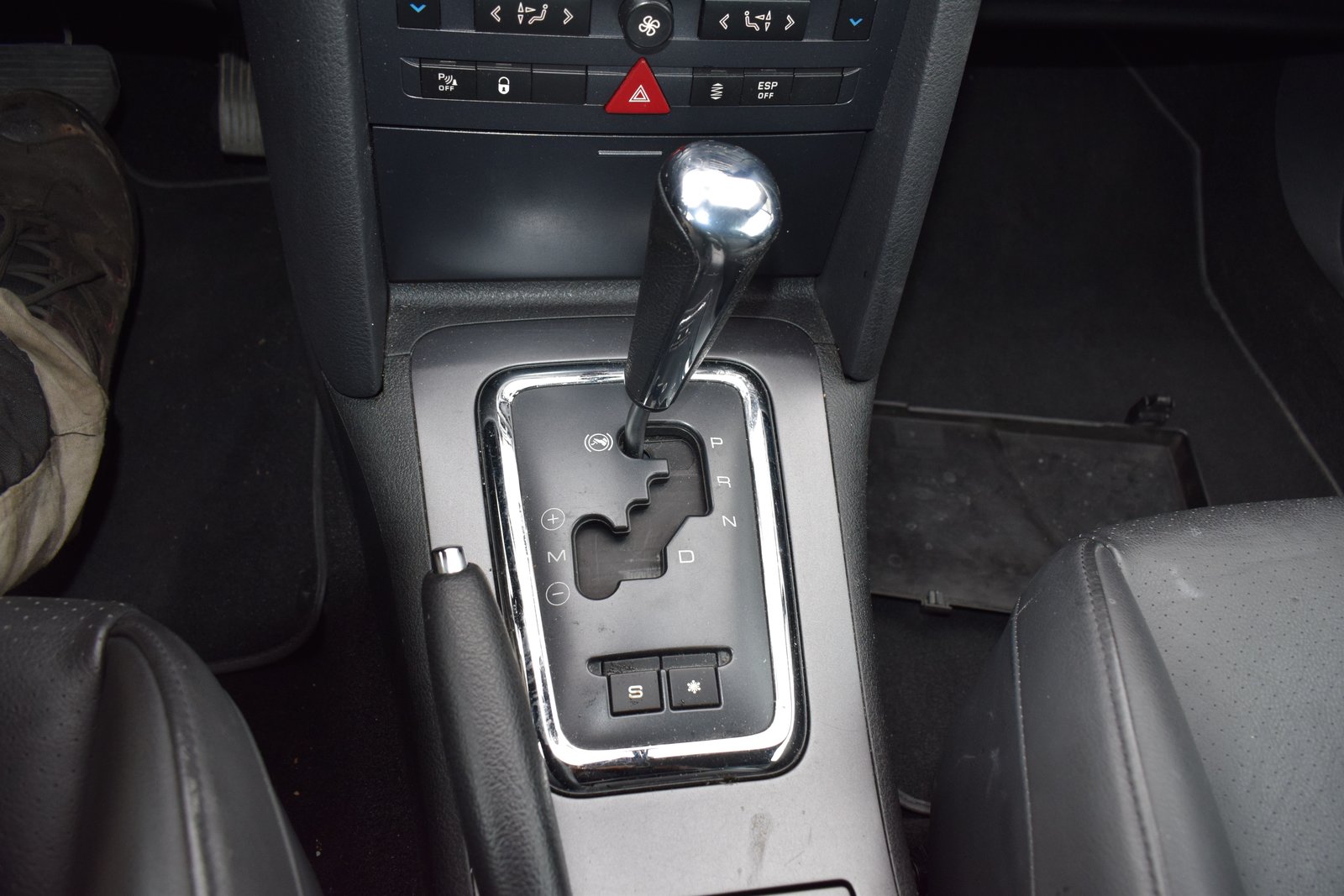 PEUGEOT 407 Coupé 3.0 Pack, Benzin, Occasion / Gebraucht, Automatik - 7