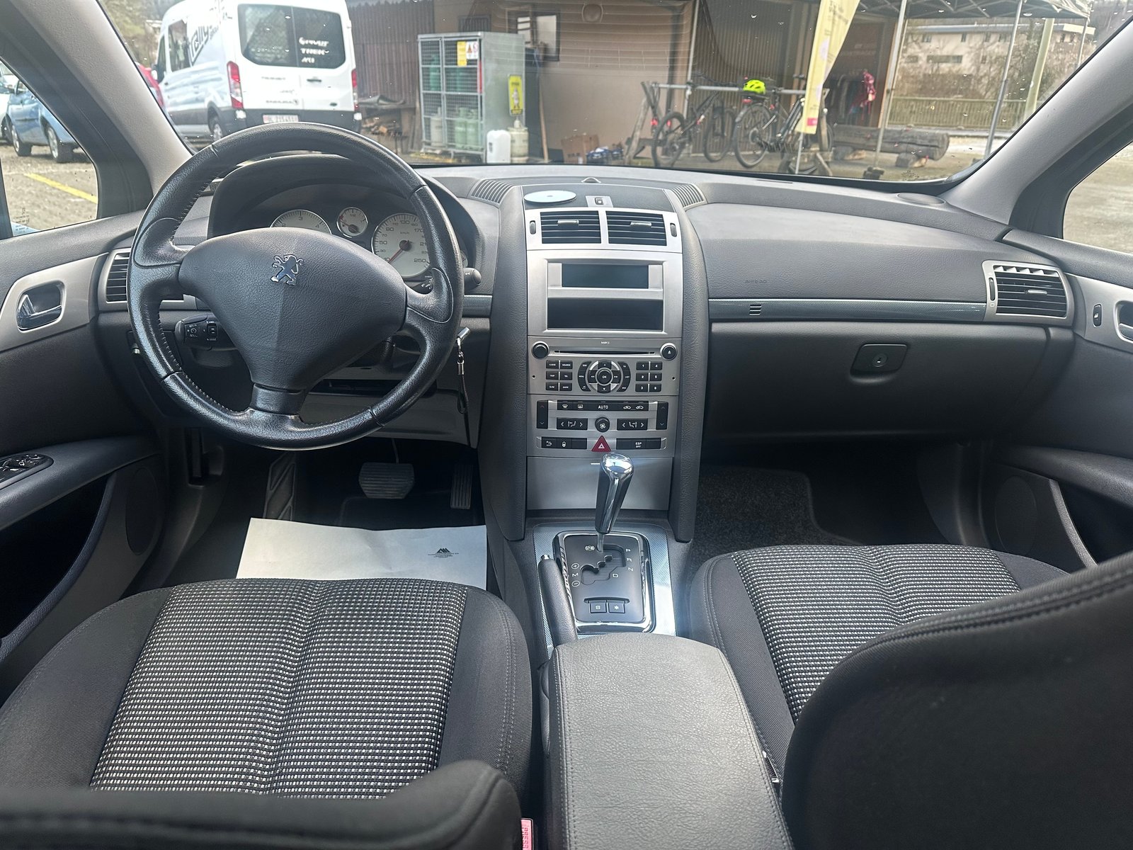 PEUGEOT 407 2.0 HDI SV Executive, Diesel, Occasion / Utilisé, Automatique - 7