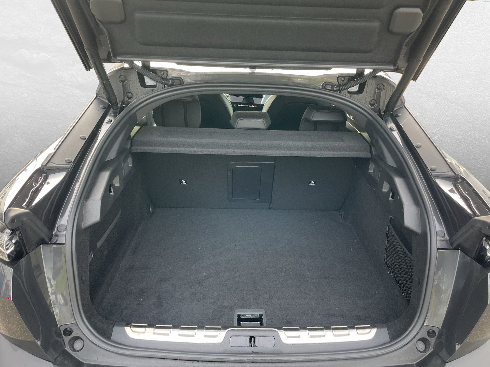 PEUGEOT 408 1.6 PHEV 225 GT, Hybride Rechargeable Essence/Électricité, Occasion / Utilisé, Automatique - 6