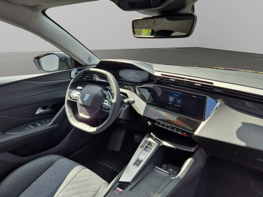 PEUGEOT 408 1.6 PHEV 180 Allure, Plug-in-Hybrid Benzin/Elektro, Occasion / Gebraucht, Automatik - 7