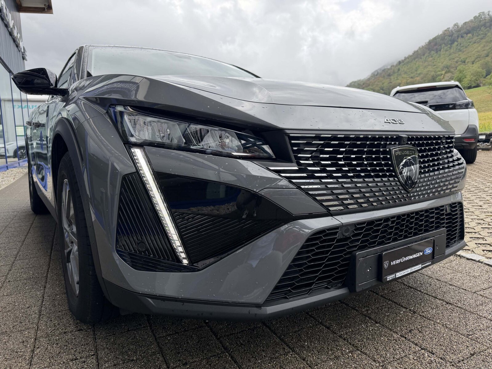 PEUGEOT 408 1.2 Hybrid Allure *5 Jahre Garantie*, Mild-Hybrid Benzin/Elektro, Vorführwagen, Automatik - 3