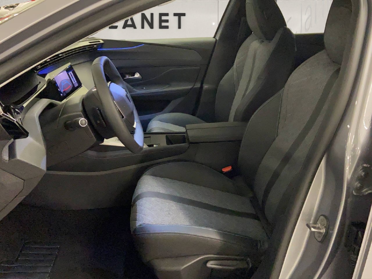 PEUGEOT 408 1.6 PHEV 180 Allure Pack, Essence, Voiture de démonstration, Automatique - 5
