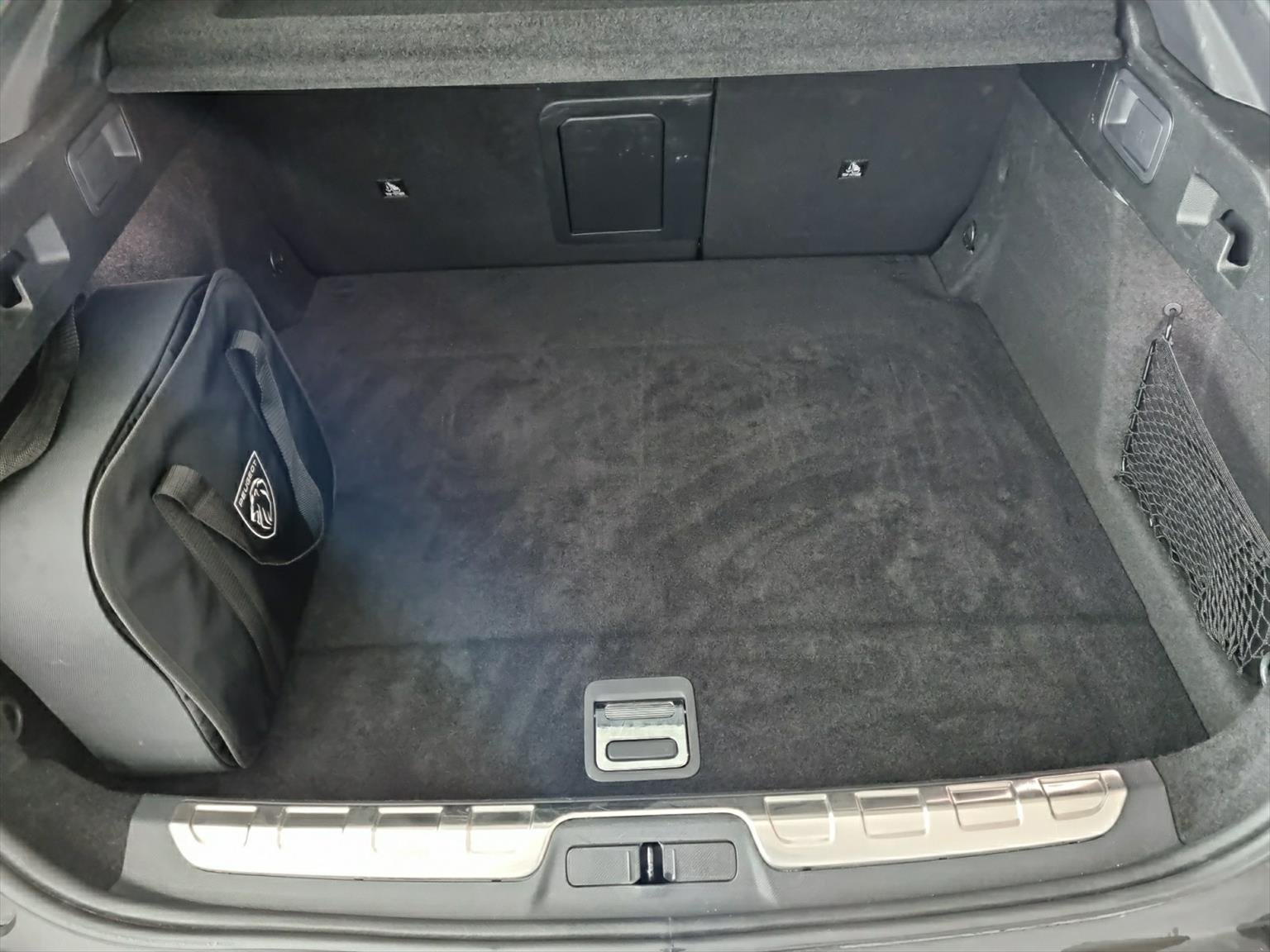PEUGEOT 408 1.6 PHEV 225 GT, Plug-in-Hybrid Petrol/Electric, Second hand / Used, Automatic - 2
