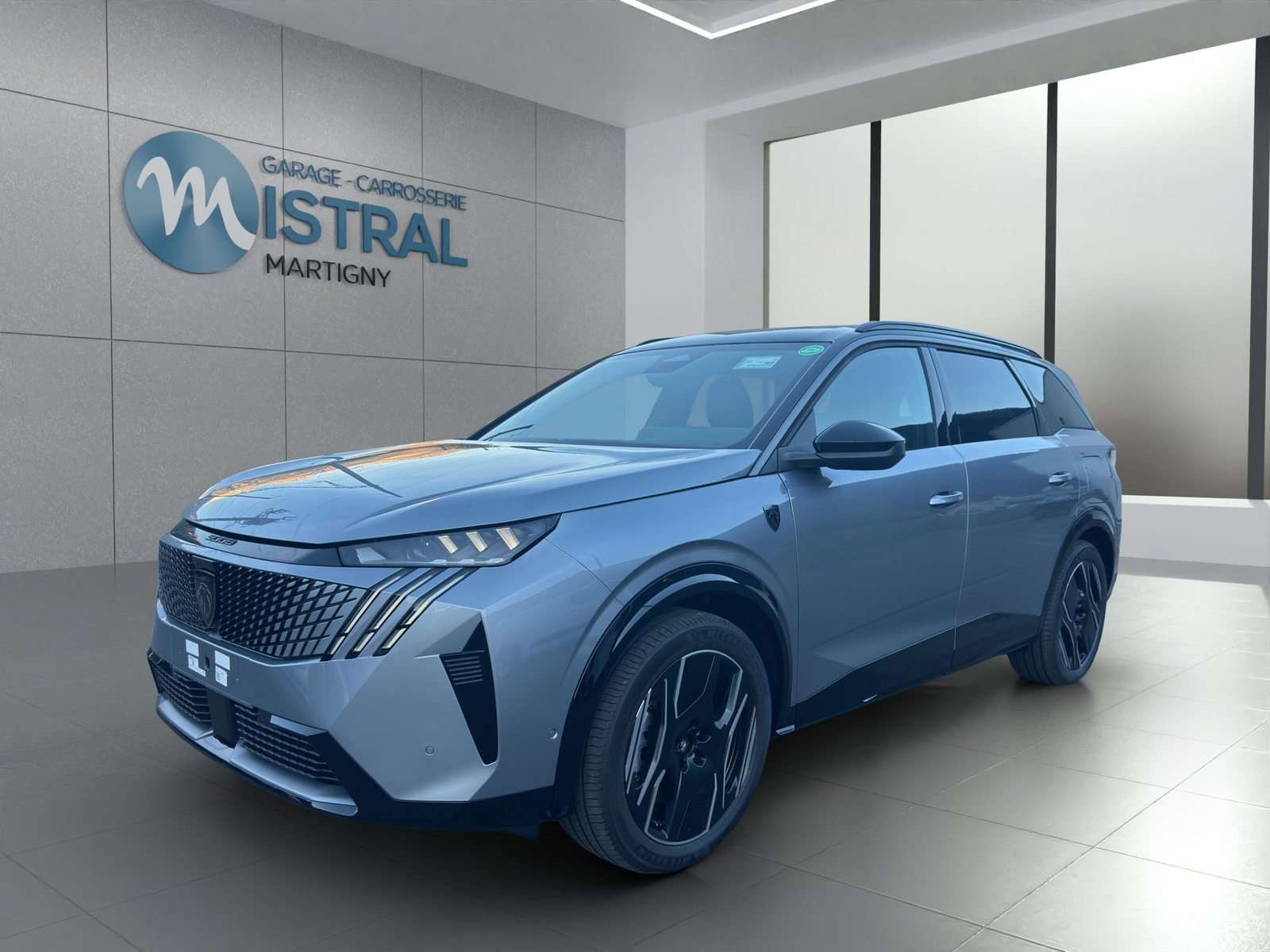 PEUGEOT 5008 e-Launch Edition AWD