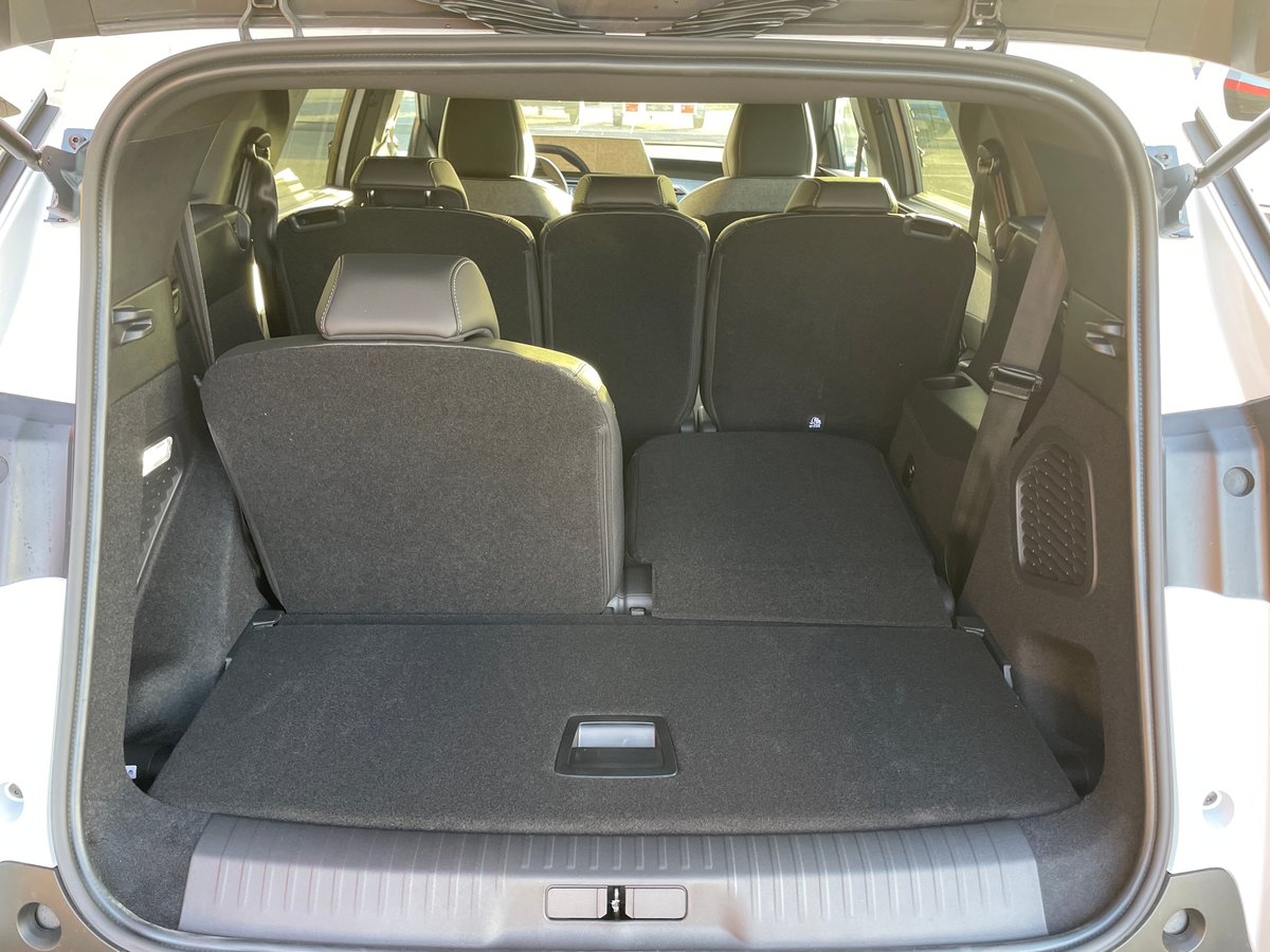 PEUGEOT 5008 145 Hybrid e-DCS6 Allure Premium, Essence, Voiture nouvelle, Automatique - 4