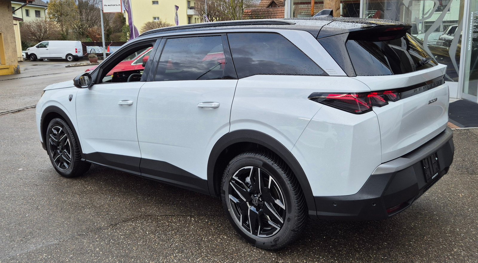 PEUGEOT 5008 210 73kWh GT Exclusive / Helvetia, Elektro, Neuwagen, Automatik - 3