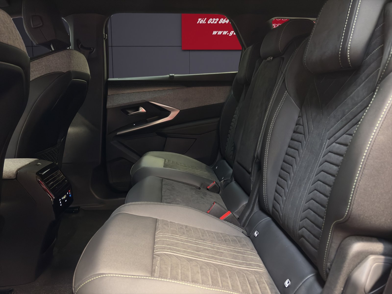 PEUGEOT 5008 1.6 PHEV GT, Plug-in-Hybrid Petrol/Electric, New car, Automatic - 6