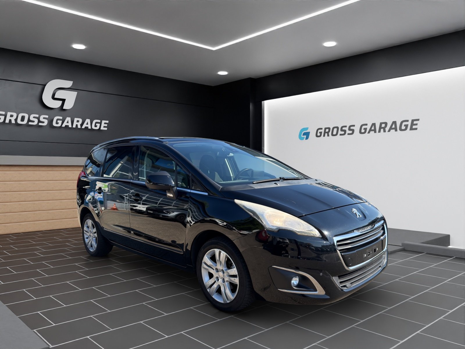 PEUGEOT 5008 1.6 BlueHDi Allure