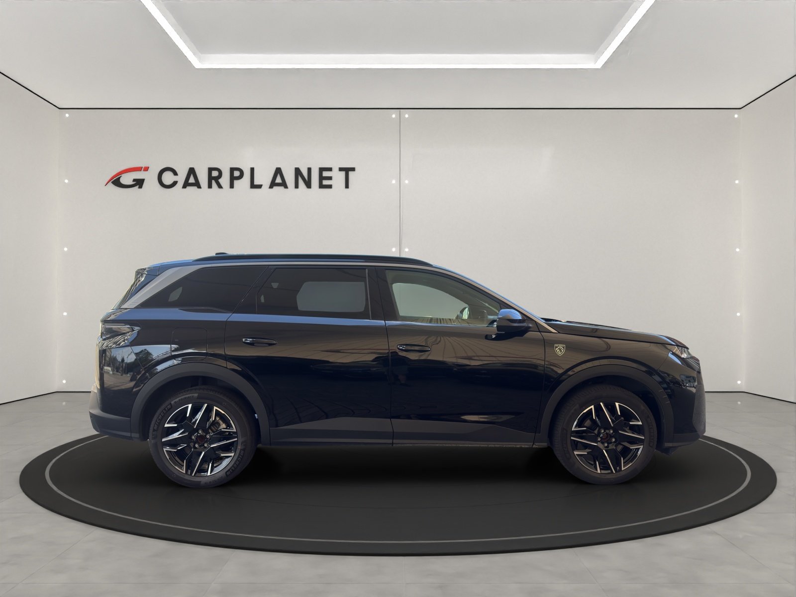 PEUGEOT 5008 1.2 Hybrid GT 145PS 7-Plätzer, Essence, Occasion / Utilisé, Automatique - 2