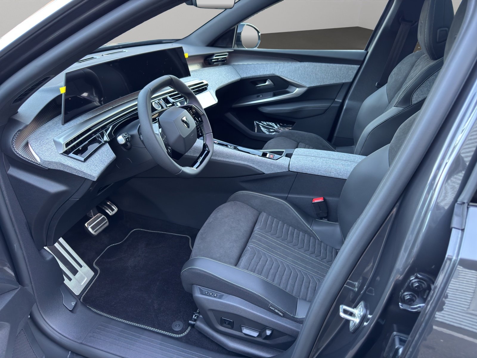 PEUGEOT 5008 e-Launch Edition AWD, Elektro, Neuwagen, Automatik - 4
